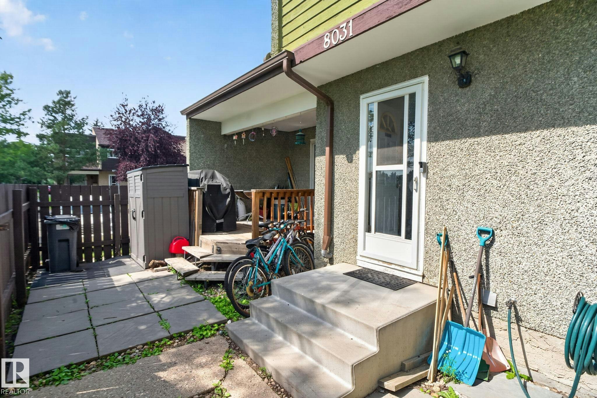 8031 27 Avenue, Edmonton, AB, T6K 3C9 - 26