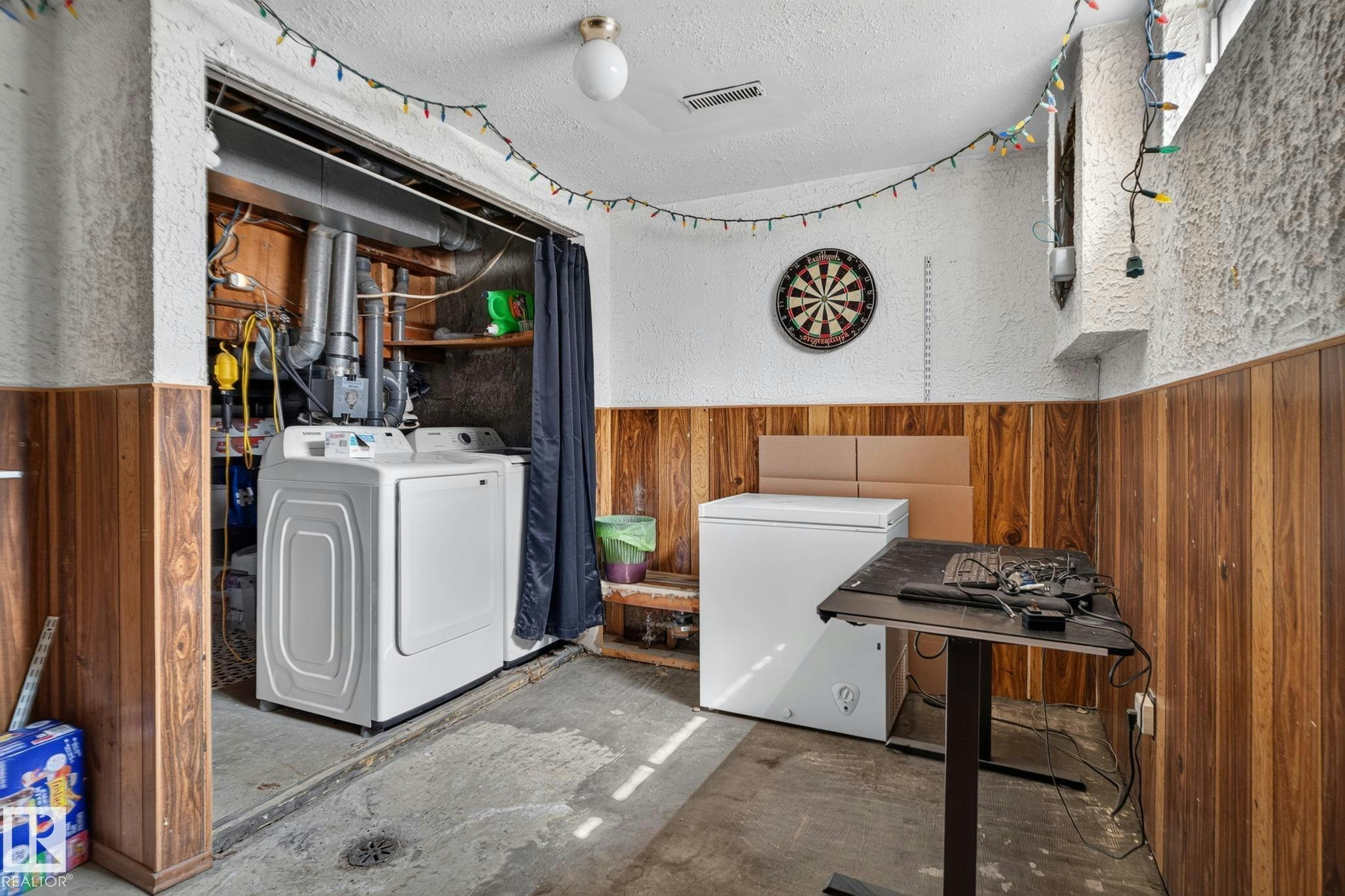 8031 27 Avenue, Edmonton, AB, T6K 3C9 - 22