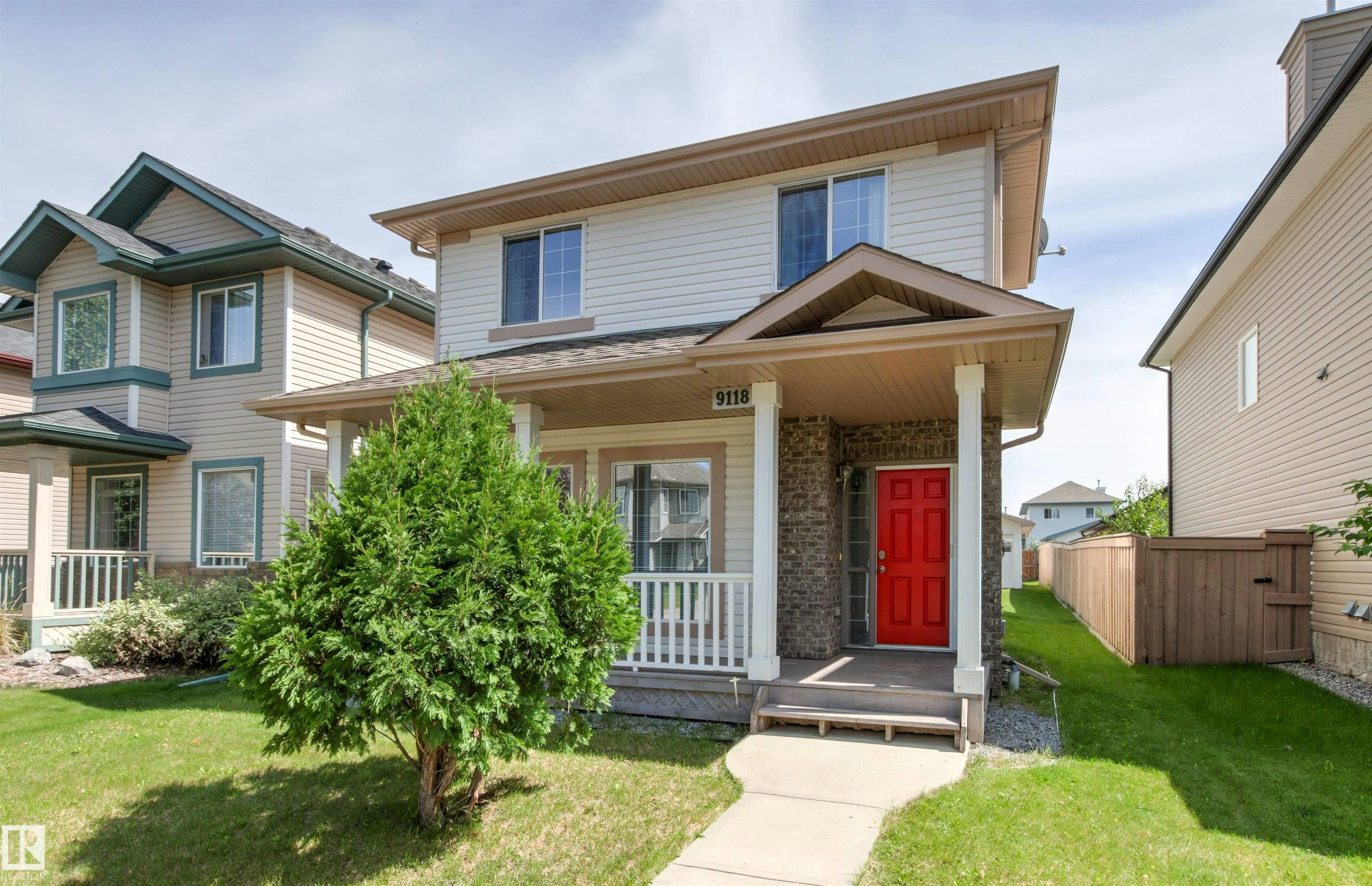 9118 Scott Crescent, Edmonton, AB, T6R 0E5