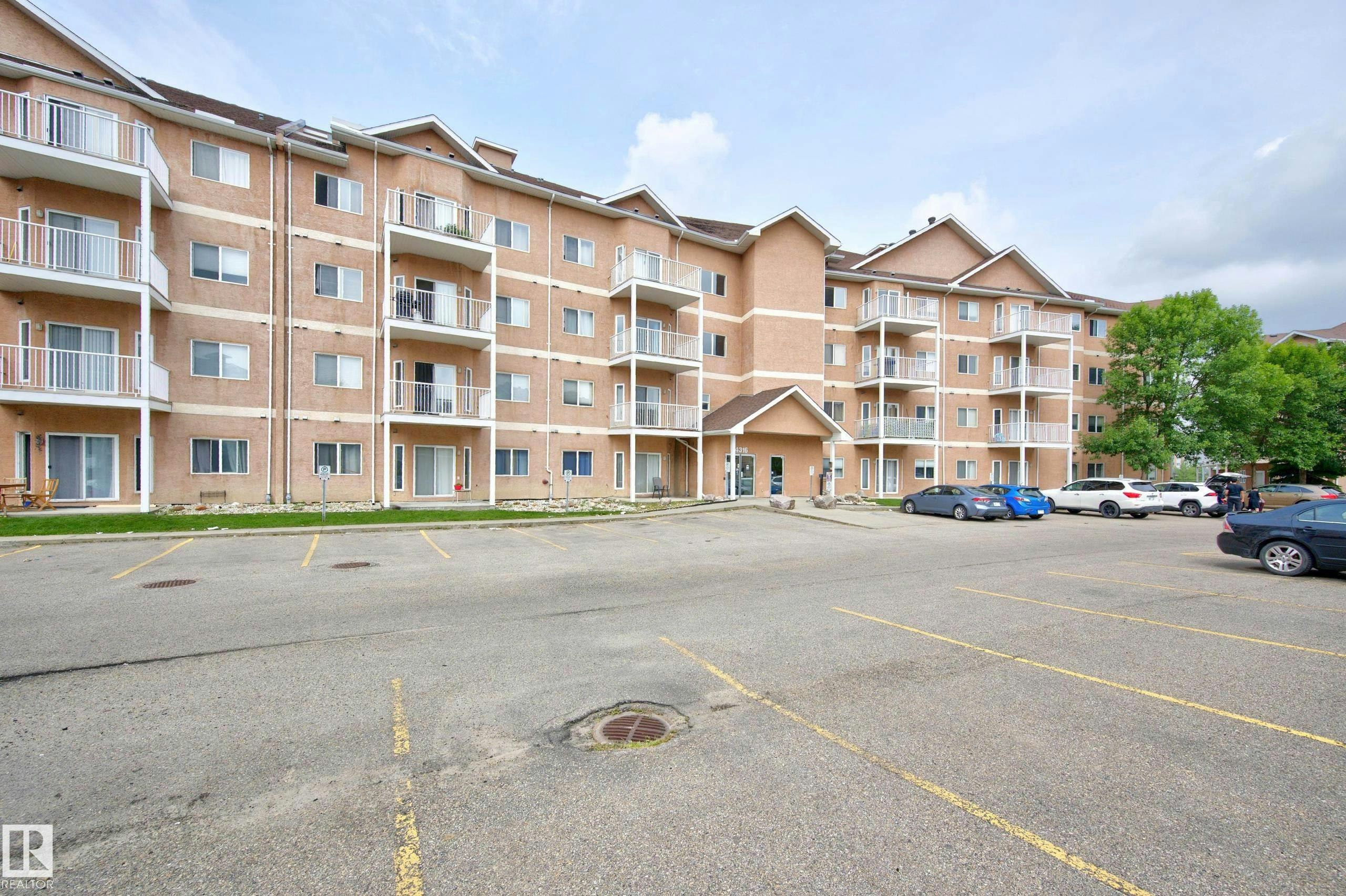 211-4316 139 Avenue NW, Edmonton, AB, T5Y 0L1