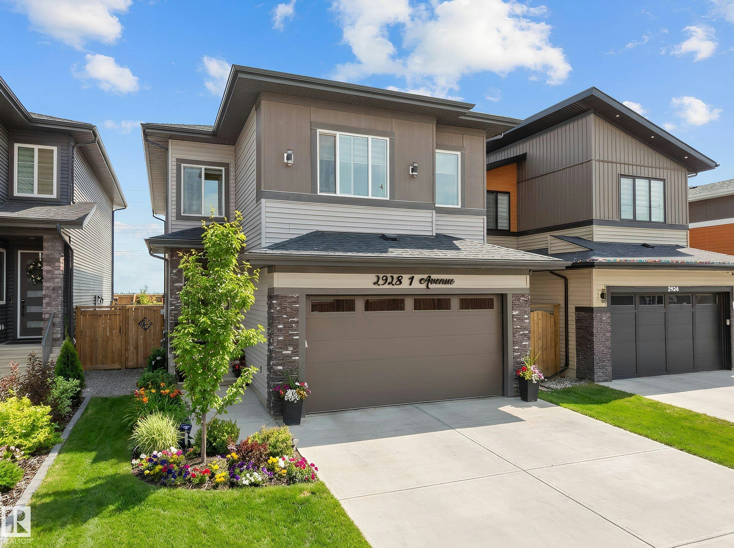 2928 1 Avenue, Edmonton, AB, T6X 3E2