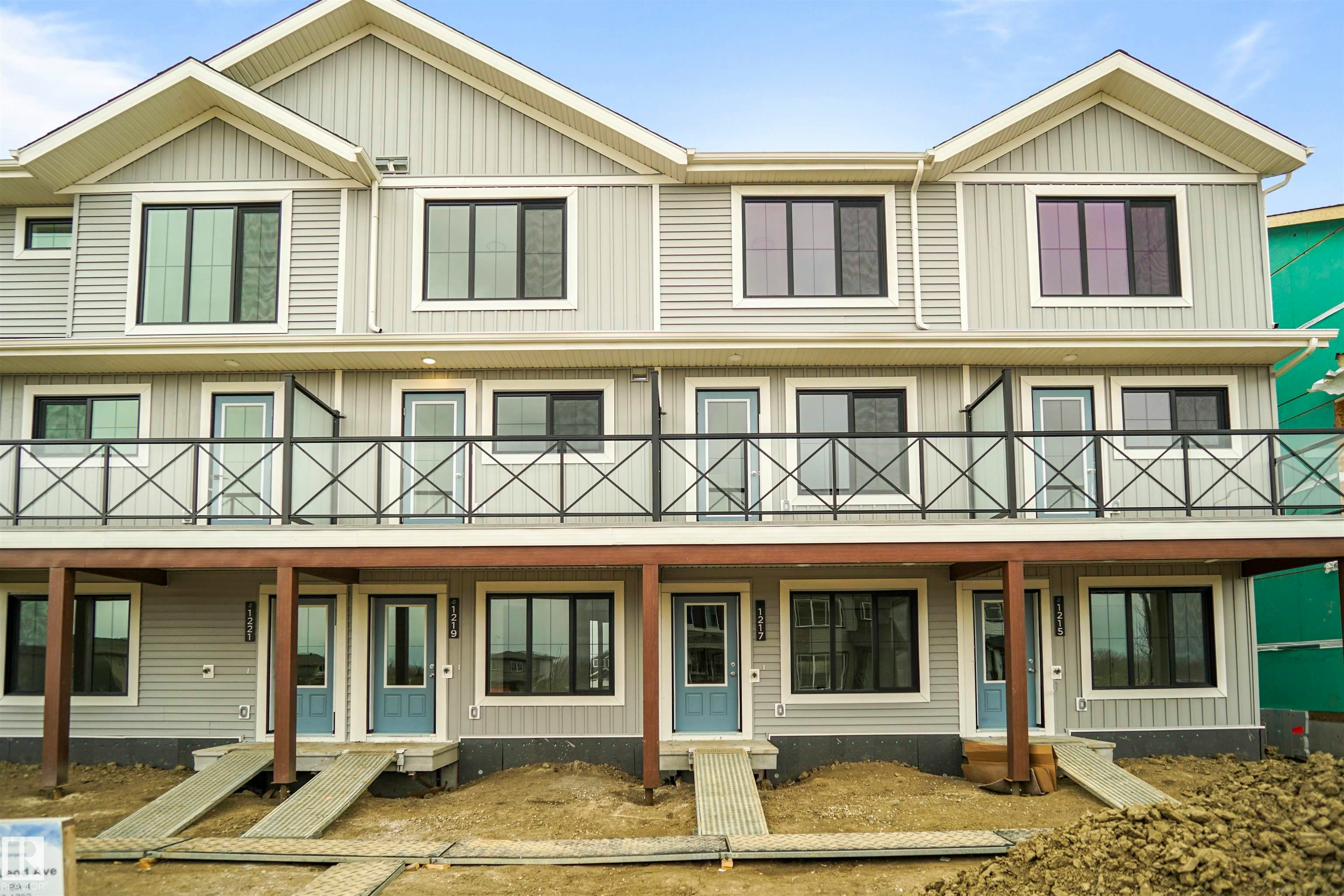 7060 Rosenthal Drive, Edmonton, AB, T5T 7N6