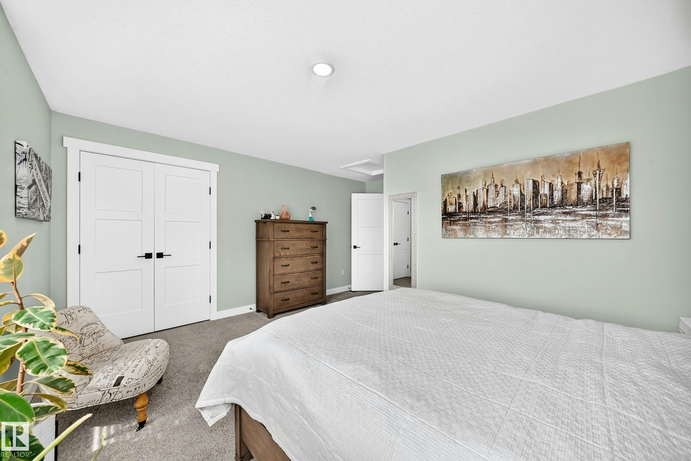 14419 104 Avenue, Edmonton, AB, T5N 2X8 - 25