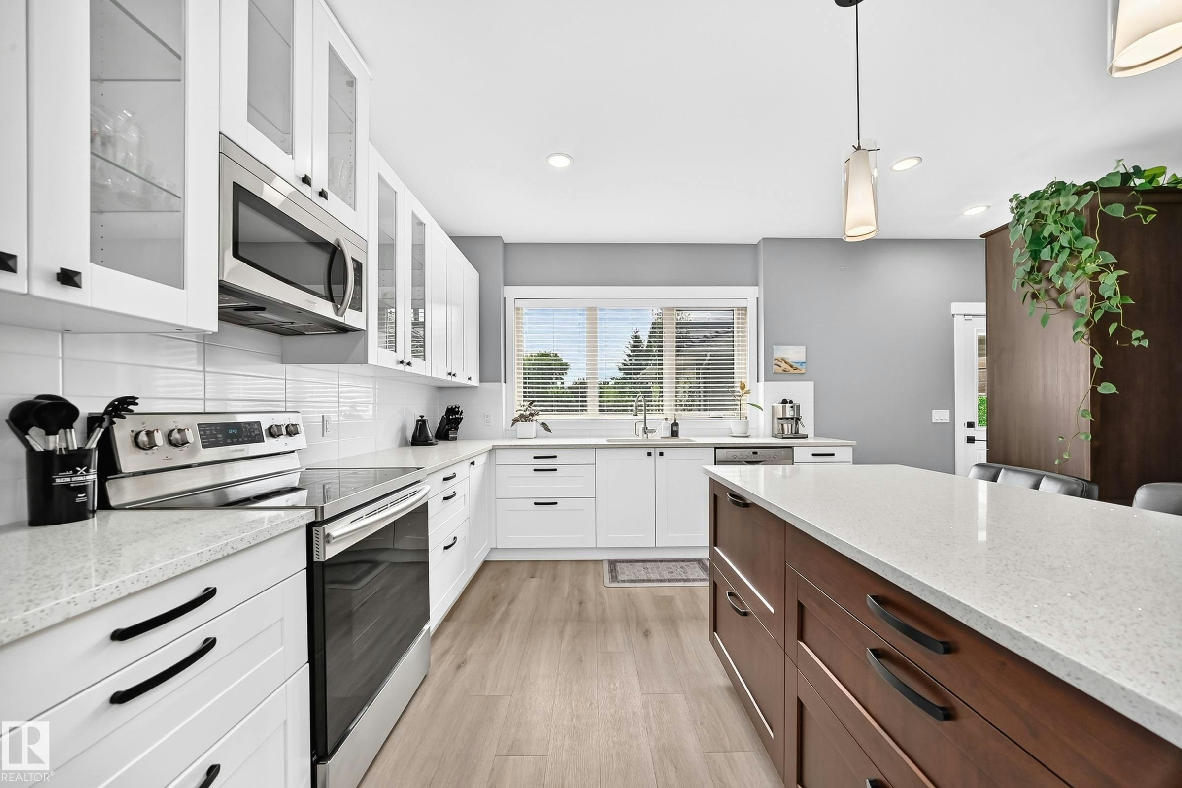 14419 104 Avenue, Edmonton, AB, T5N 2X8 - 9