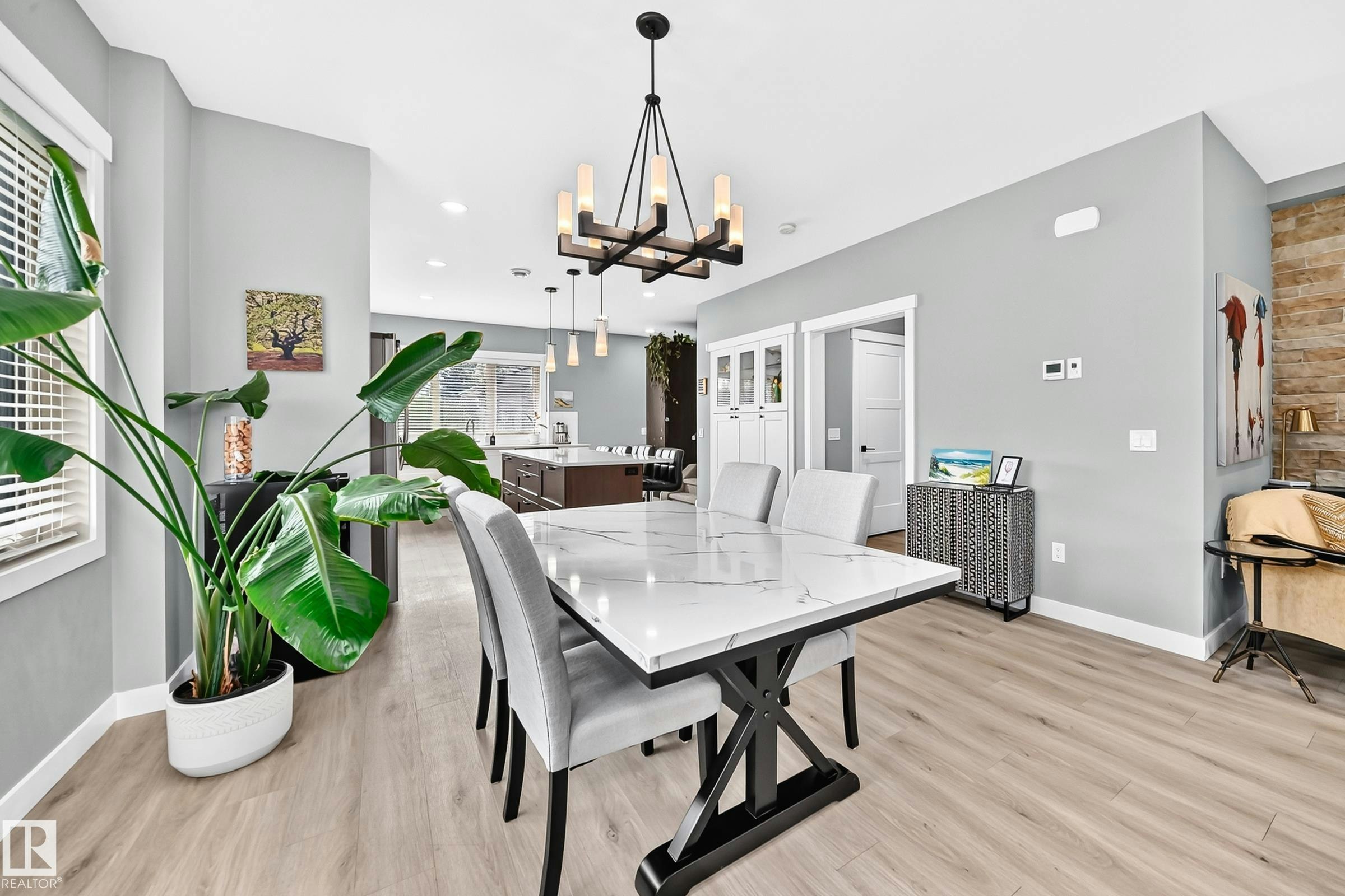 14419 104 Avenue, Edmonton, AB, T5N 2X8 - 11
