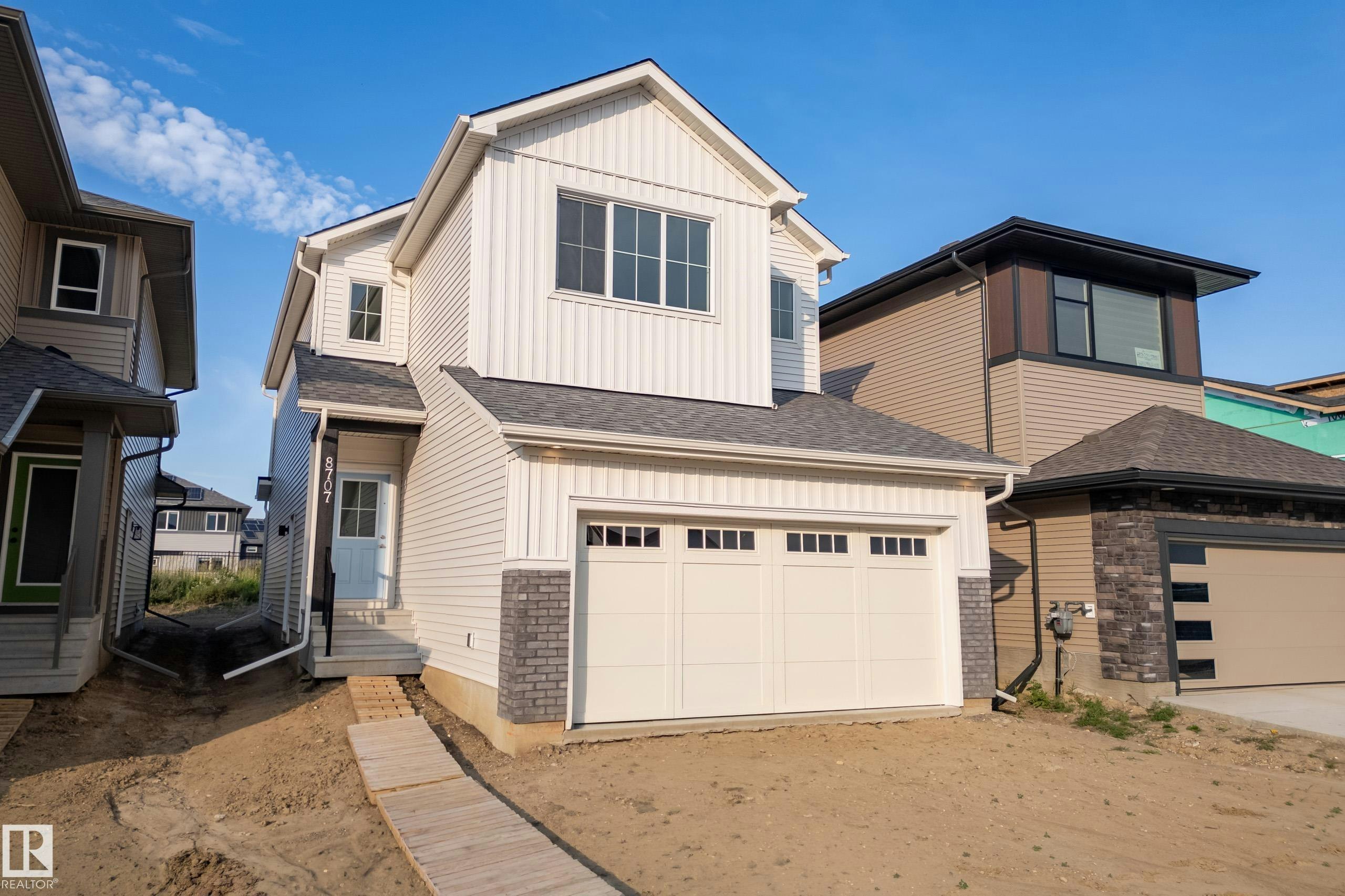 8707 224 Street, Edmonton, AB, T5T 7W6