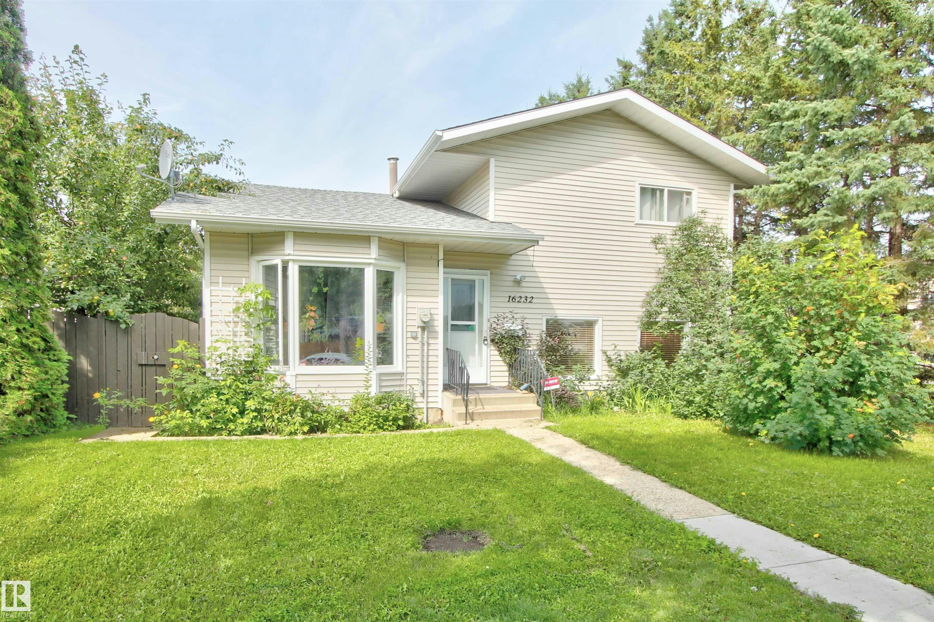 16232 100 Street, Edmonton, AB, T5X 4R7