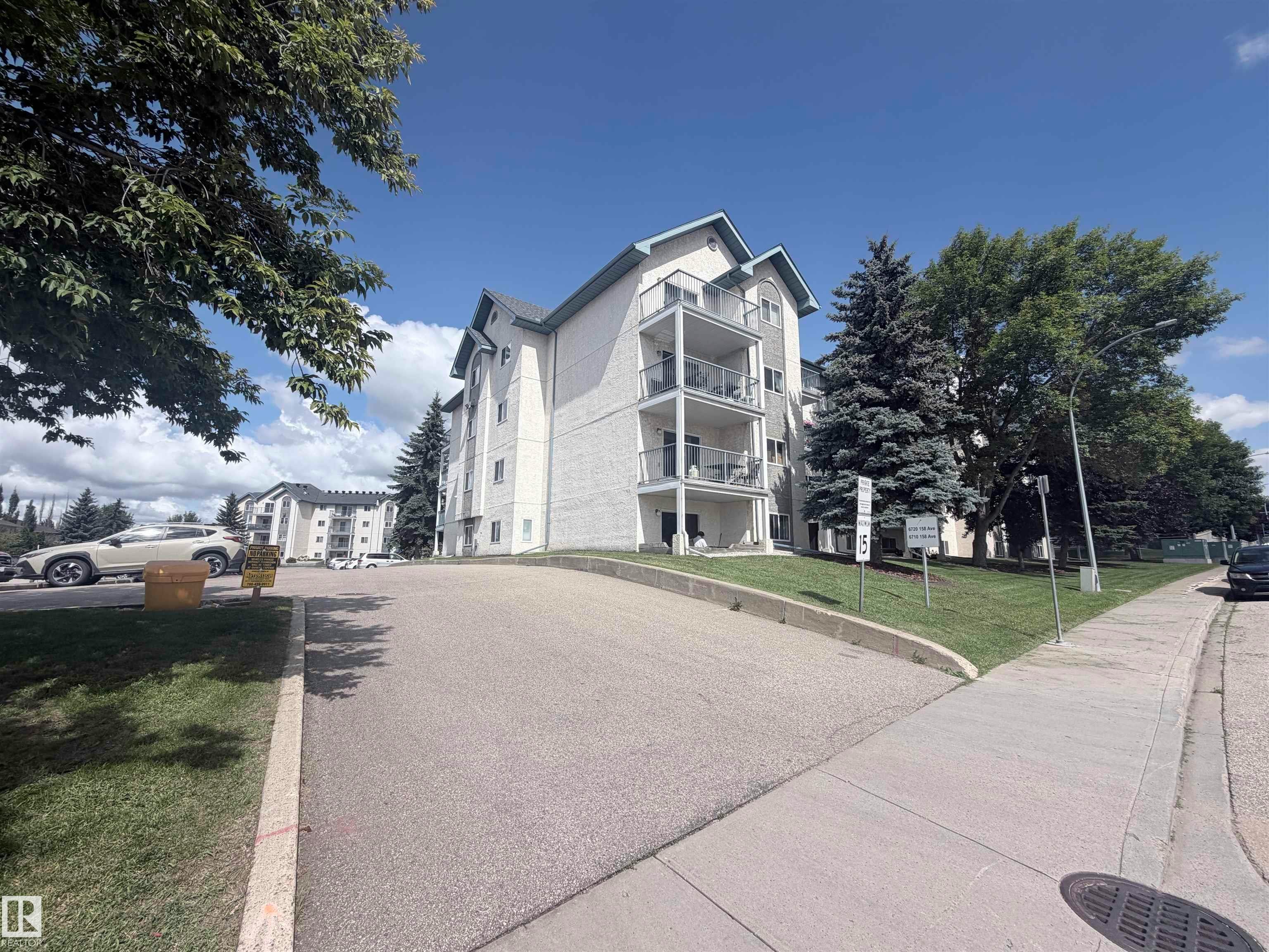 208-6710 158 Avenue, Edmonton, AB, T5Z 3A7