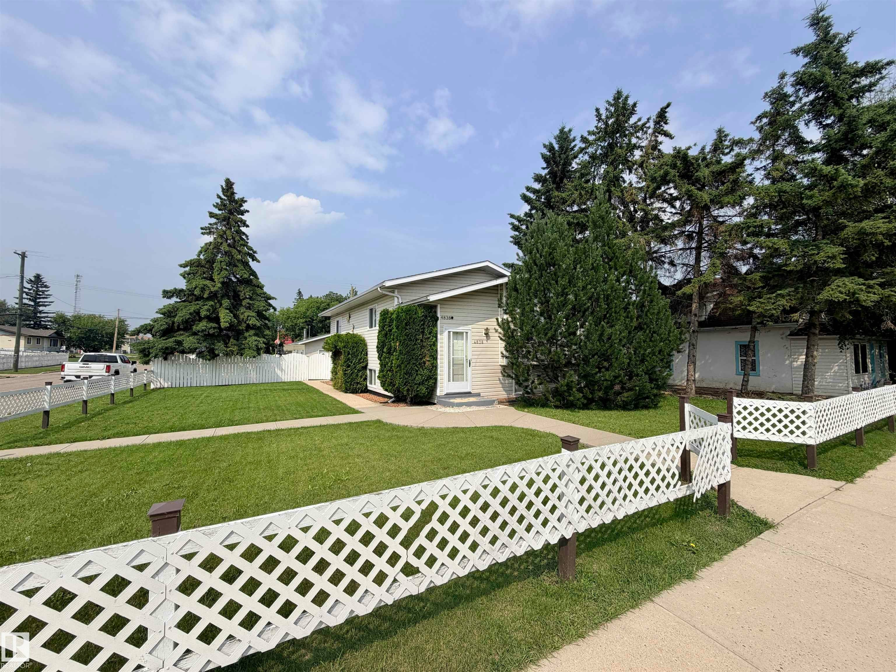 4838 46 Avenue, St. Paul Town, AB, T0A 3A3