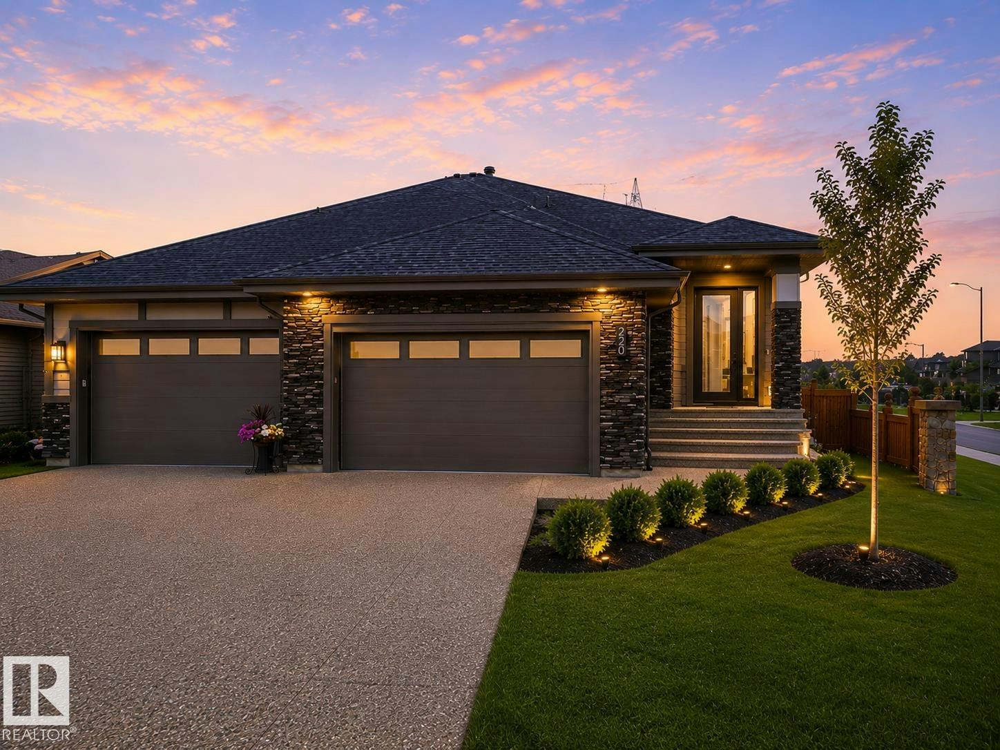 220 Hays Ridge Boulevard, Edmonton, AB, T6W 4G6