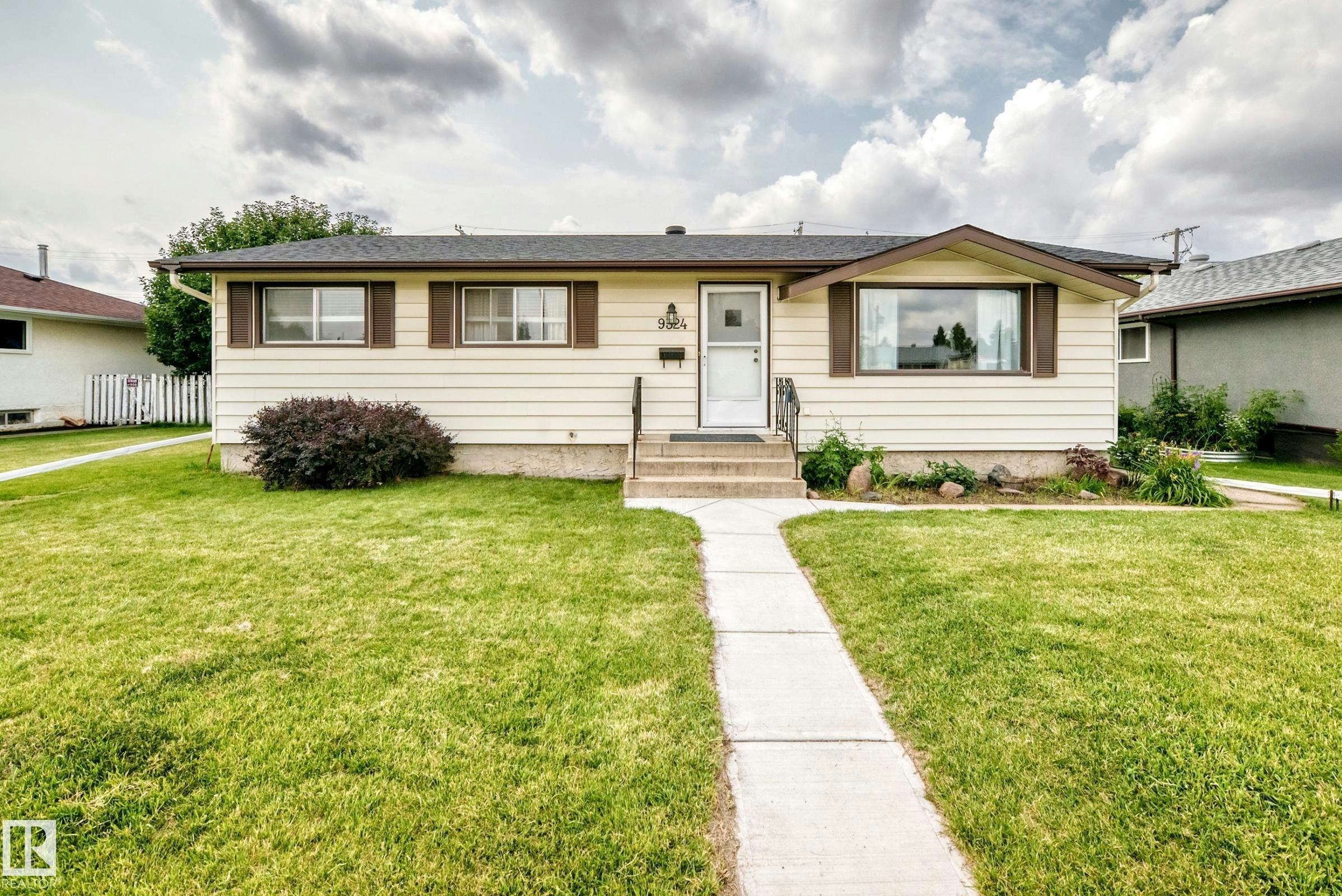 9324 Ottewell Road, Edmonton, AB, T6B 2C9