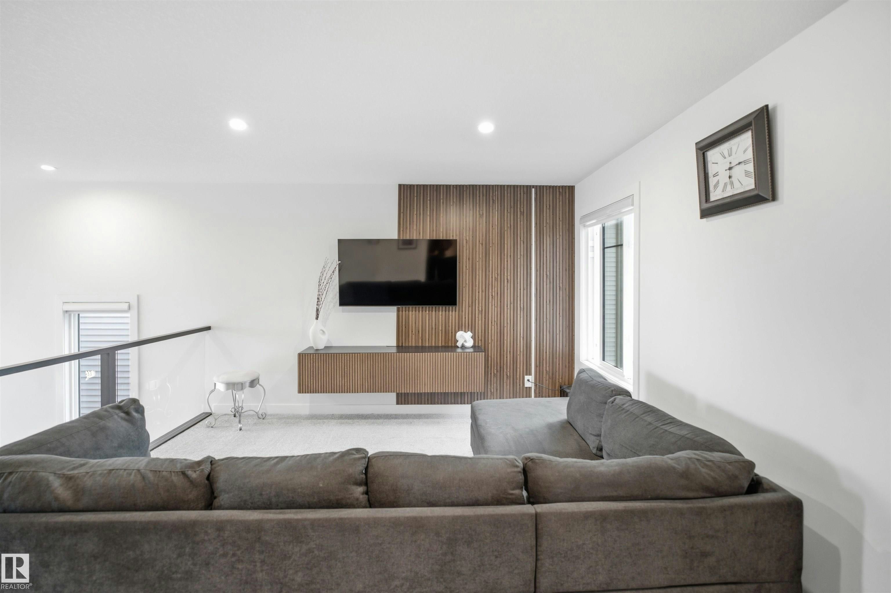 5493 Kootook Road, Edmonton, AB, T6W 4Z5 - 6