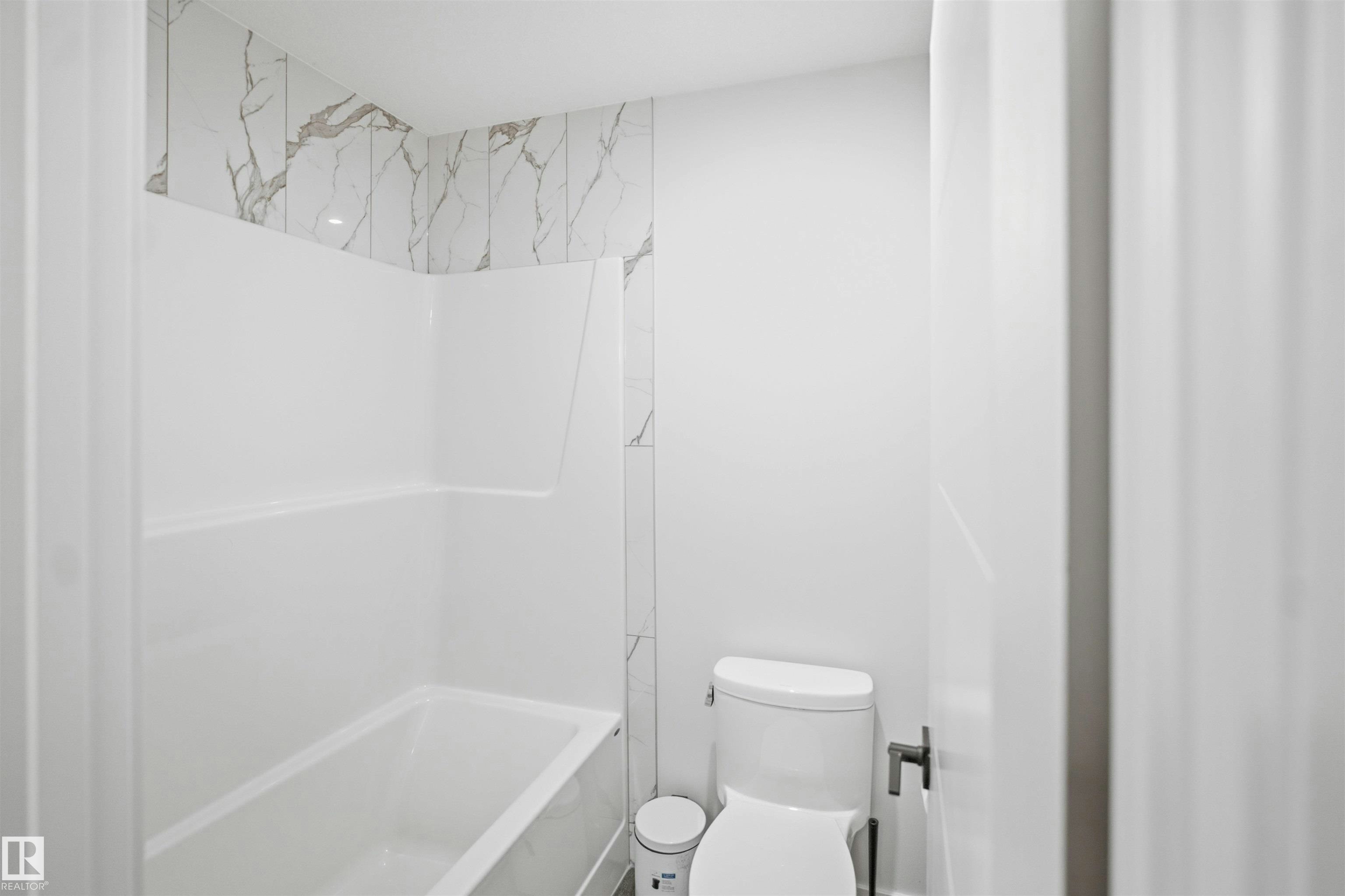 5493 Kootook Road, Edmonton, AB, T6W 4Z5 - 38
