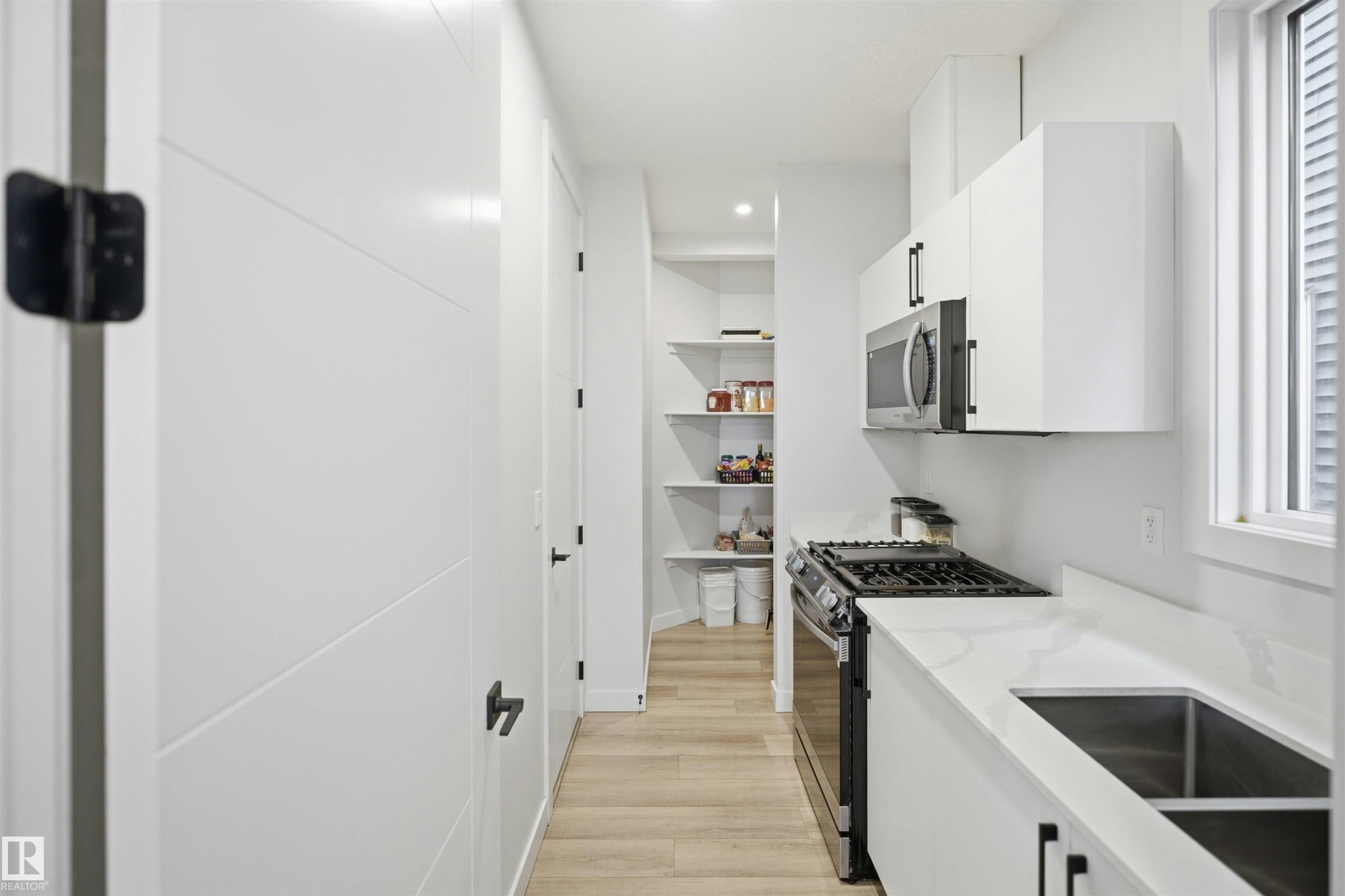 5493 Kootook Road, Edmonton, AB, T6W 4Z5 - 19