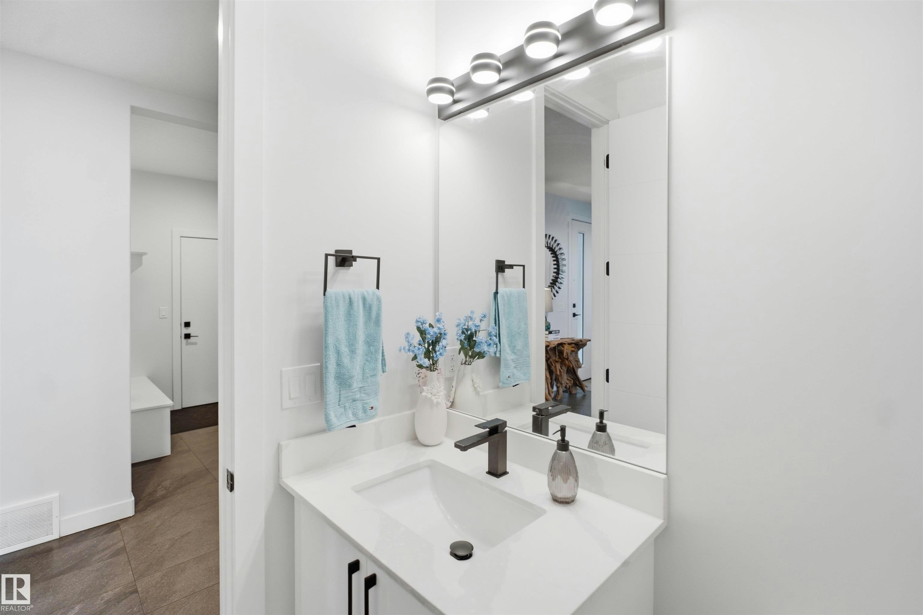 5493 Kootook Road, Edmonton, AB, T6W 4Z5 - 15
