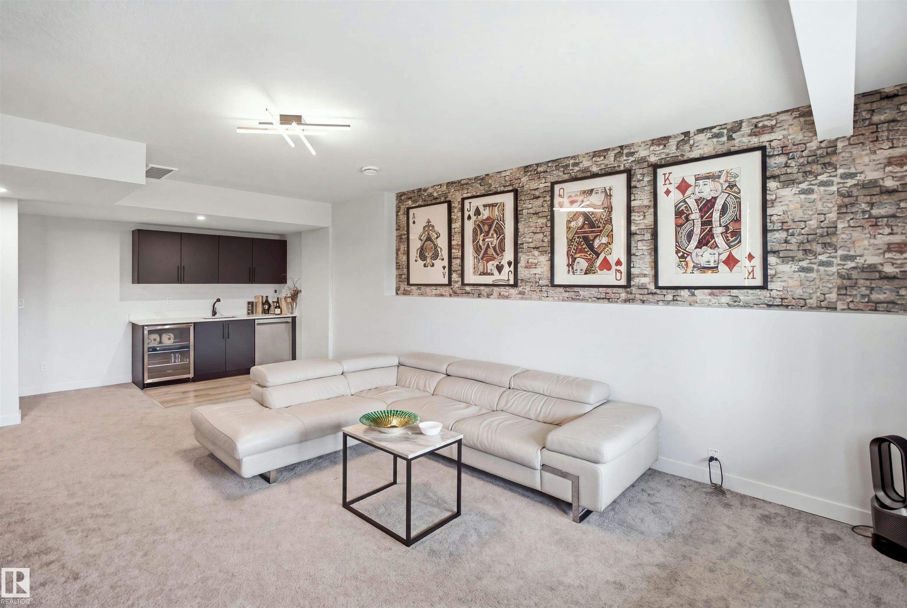 5493 Kootook Road, Edmonton, AB, T6W 4Z5 - 47