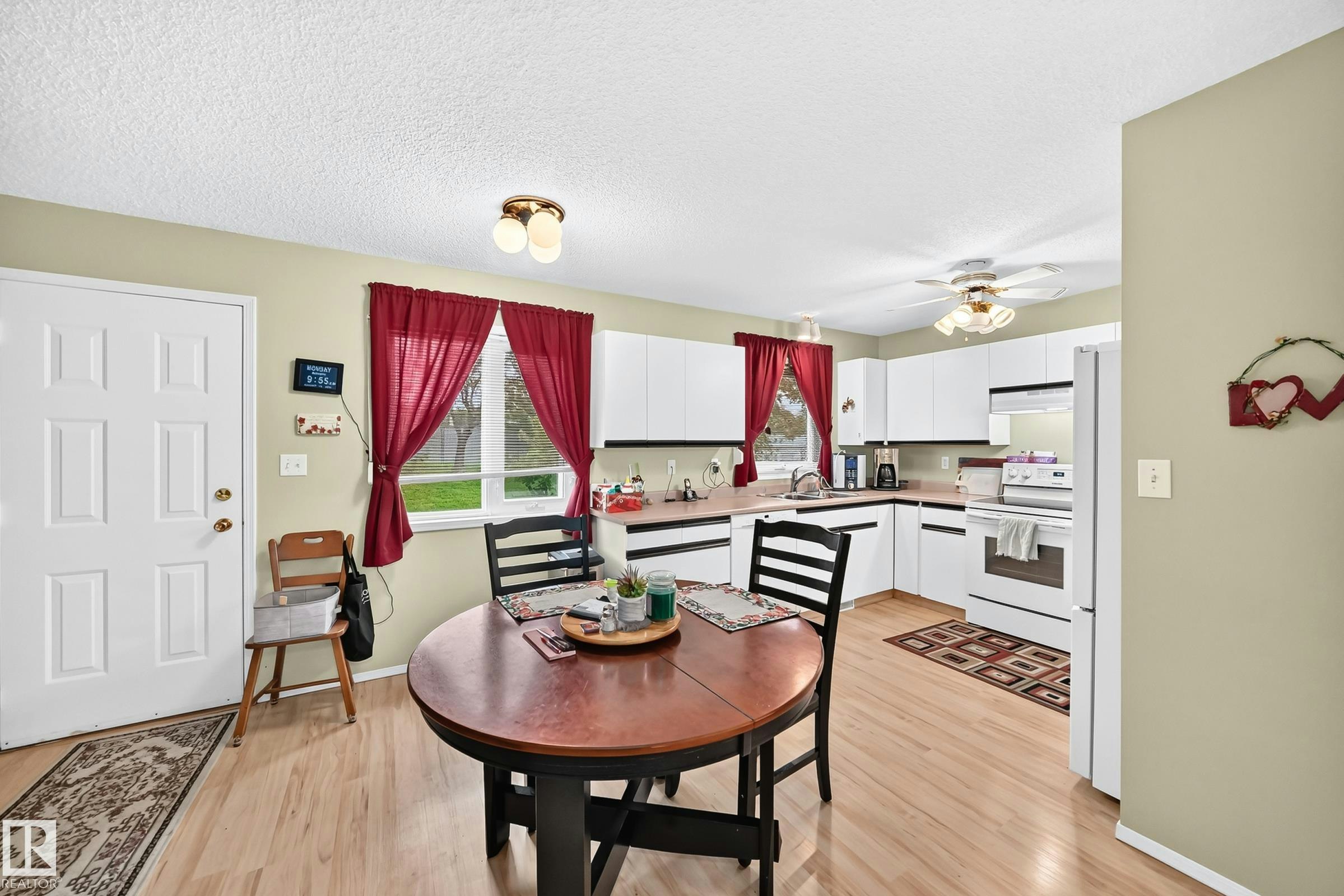 4319 27 Street, Edmonton, AB, T6T 1G7