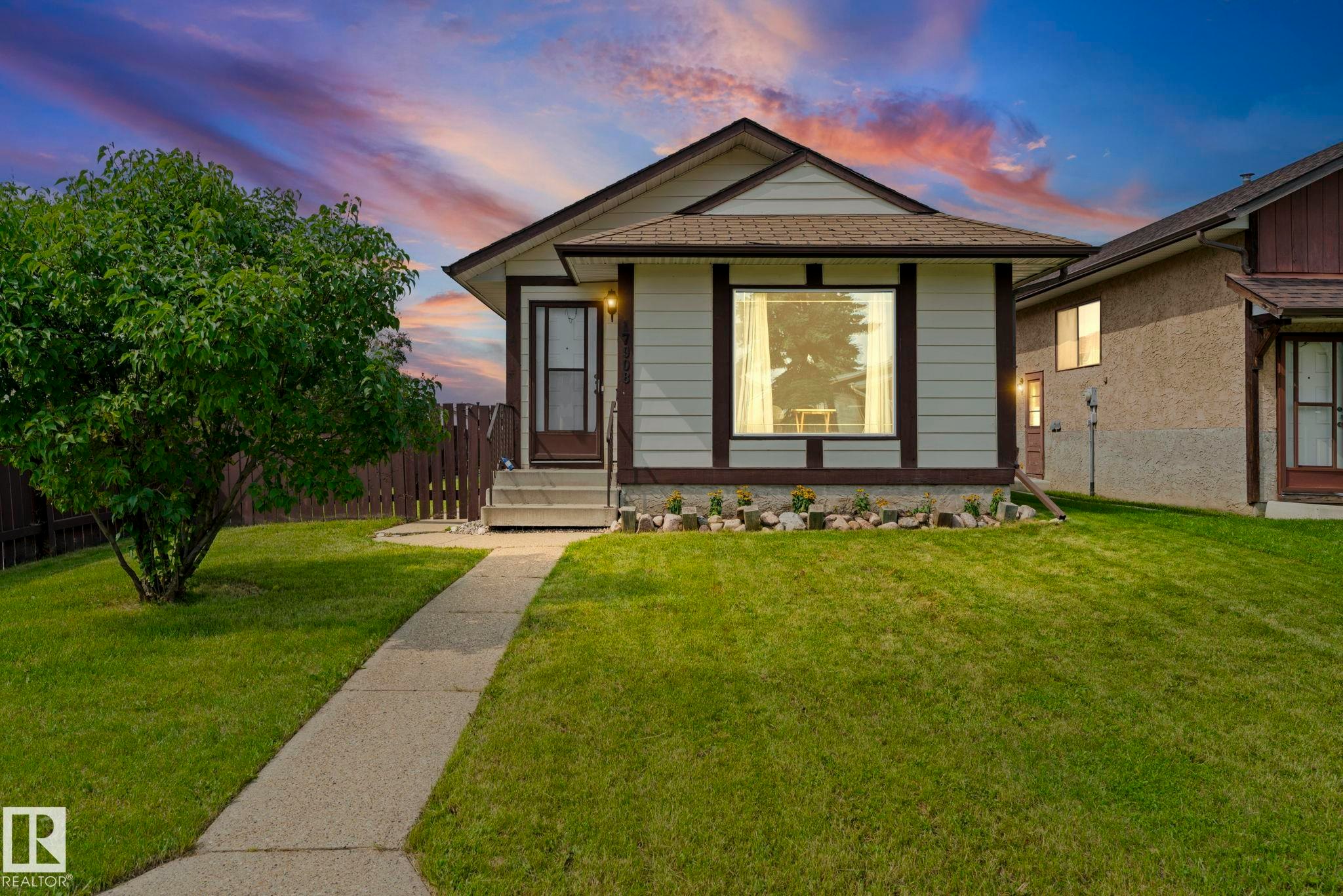 17908 92a Street, Edmonton, AB, T5Z 2J9