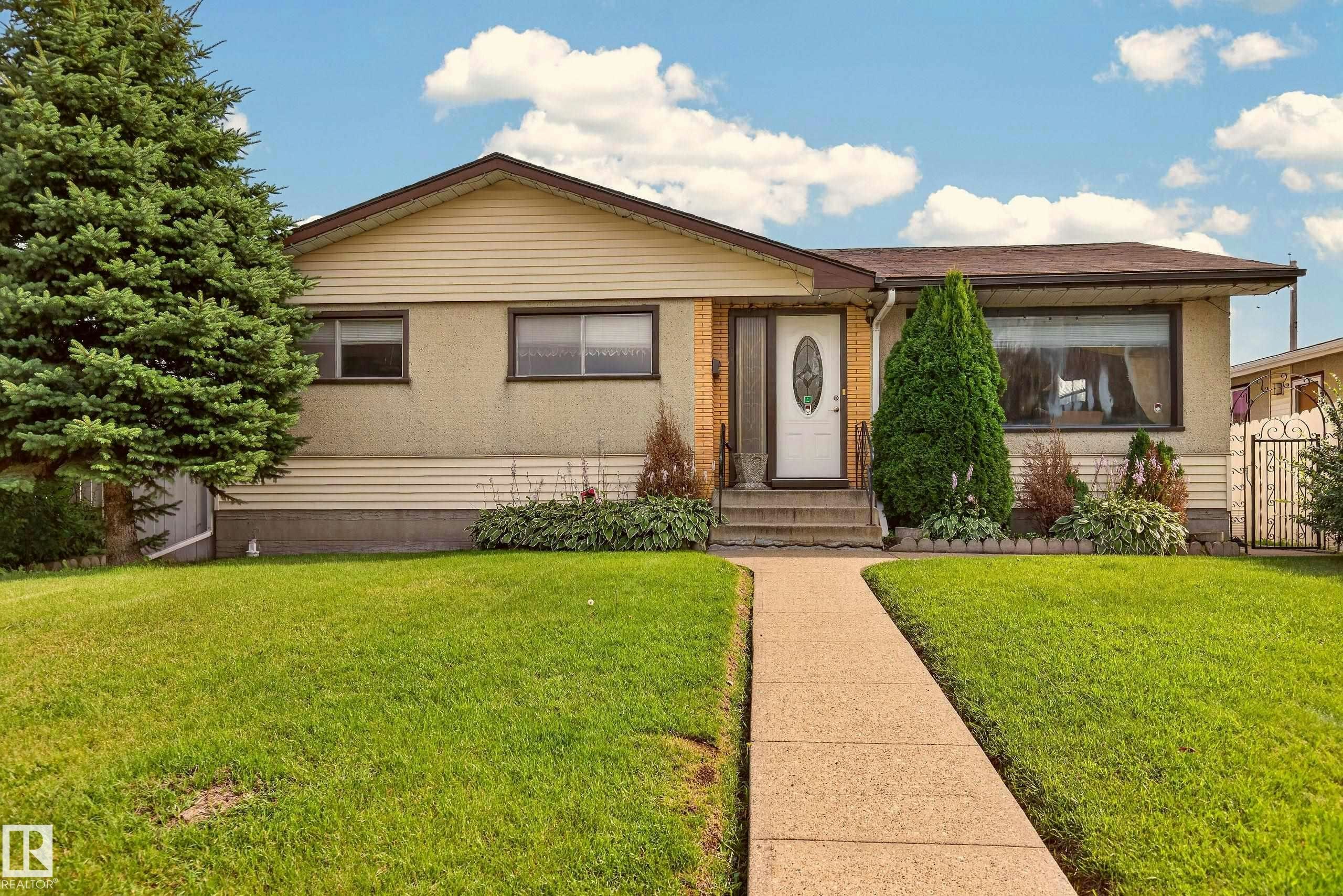 8411 136 Avenue, Edmonton, AB, T5E 1T9