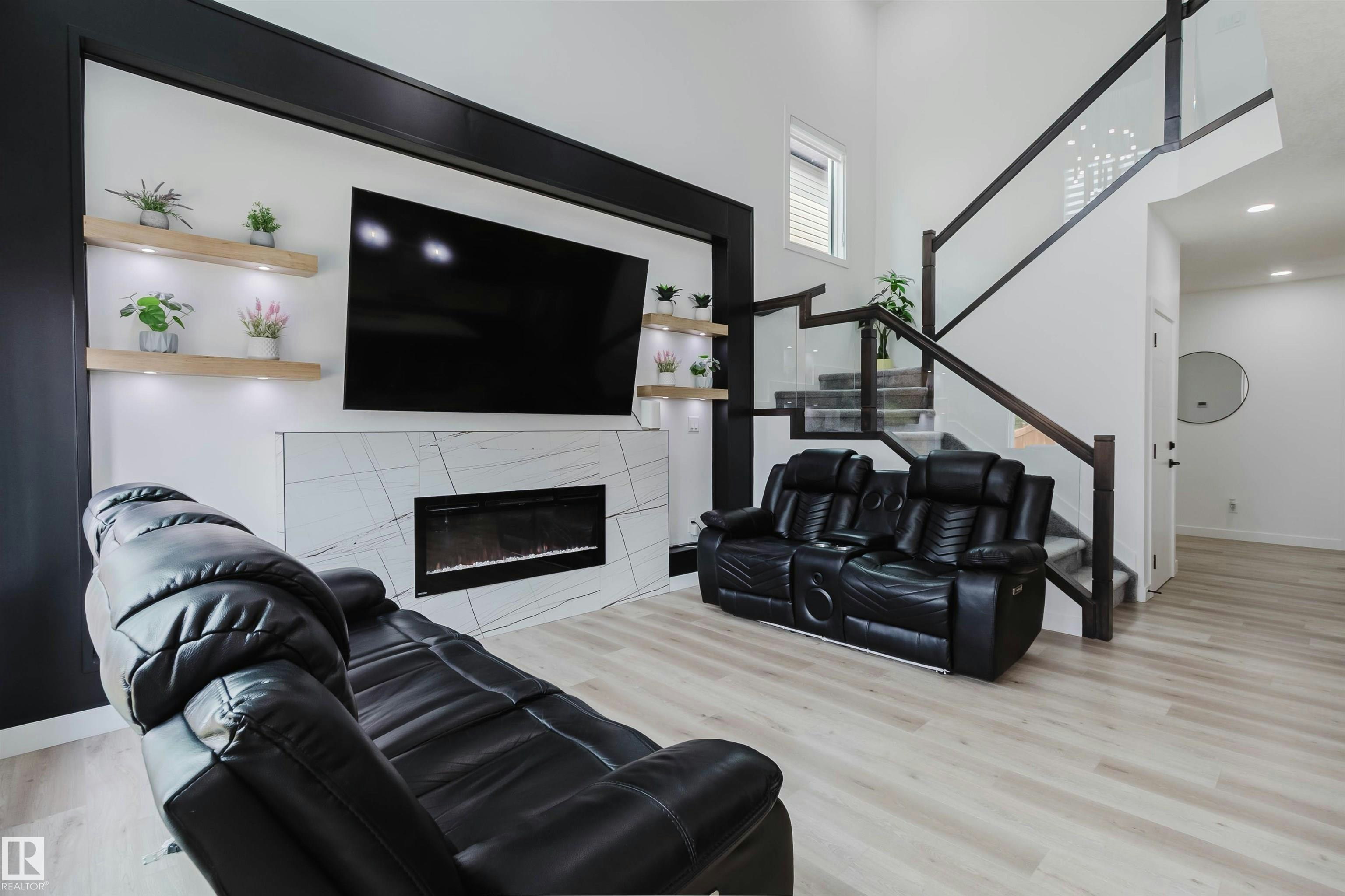 5320 Kimball Place, Edmonton, AB, T6W 5E6 - 4