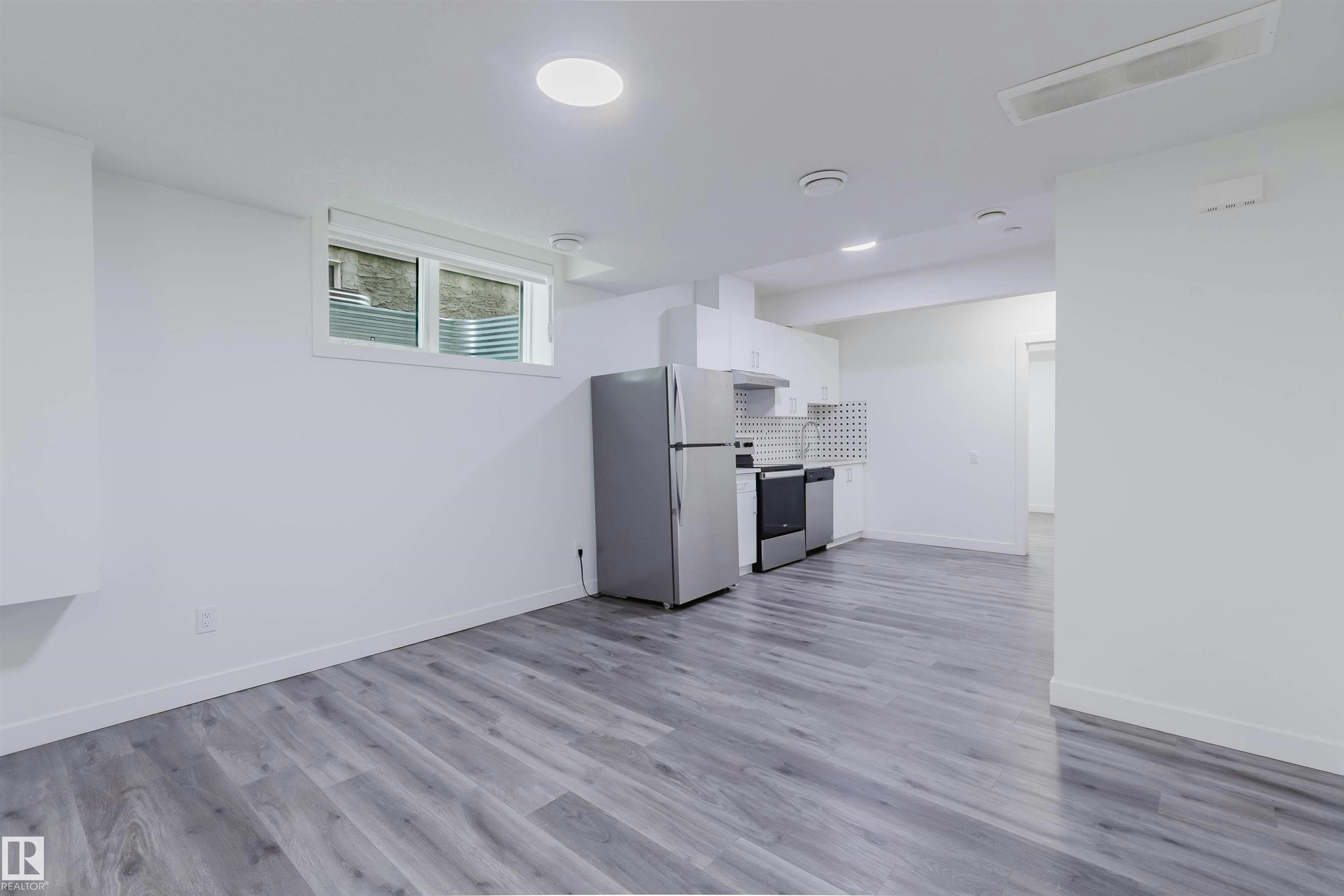 5320 Kimball Place, Edmonton, AB, T6W 5E6 - 5