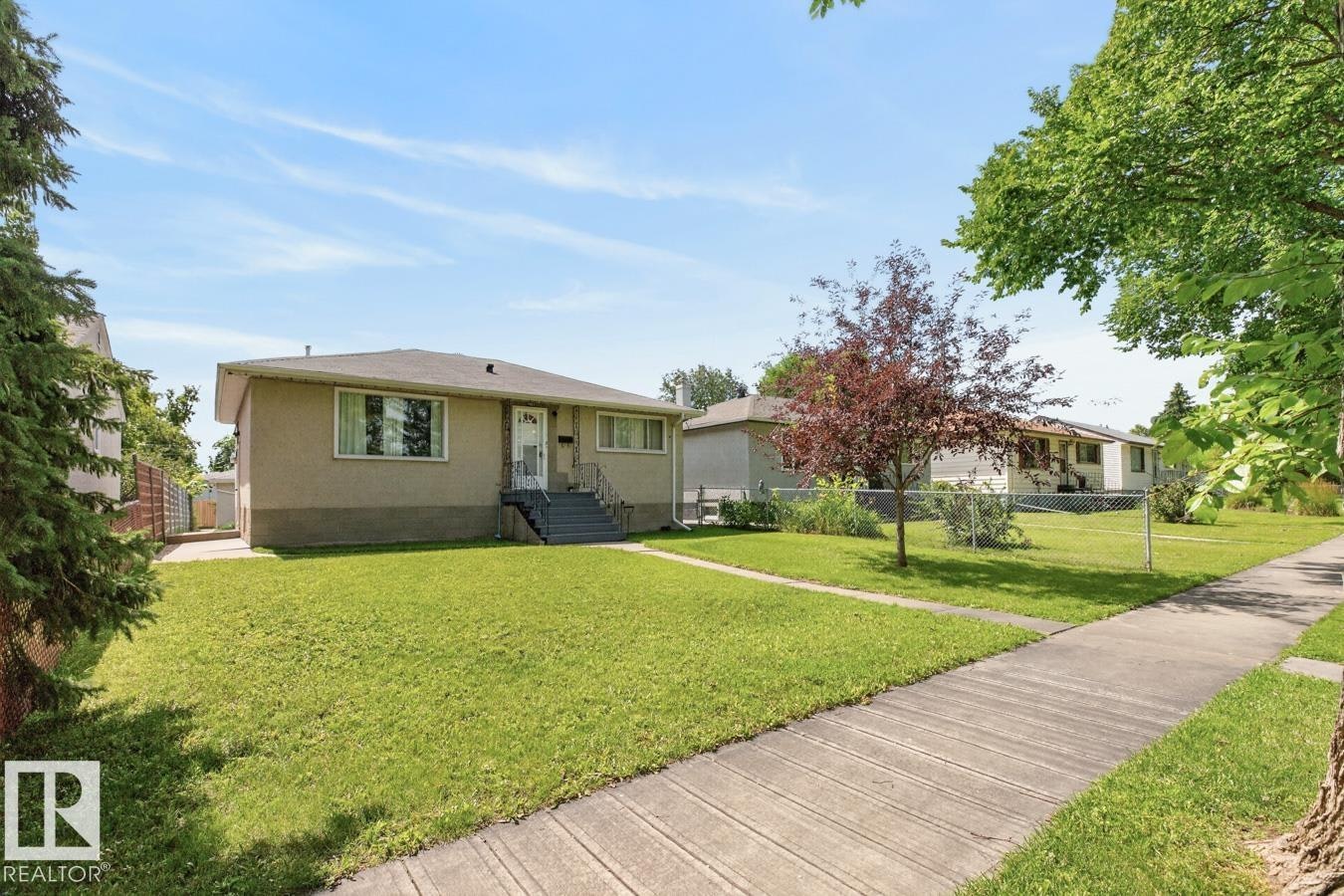 9419 65 Avenue, Edmonton, AB, T6E 0K1