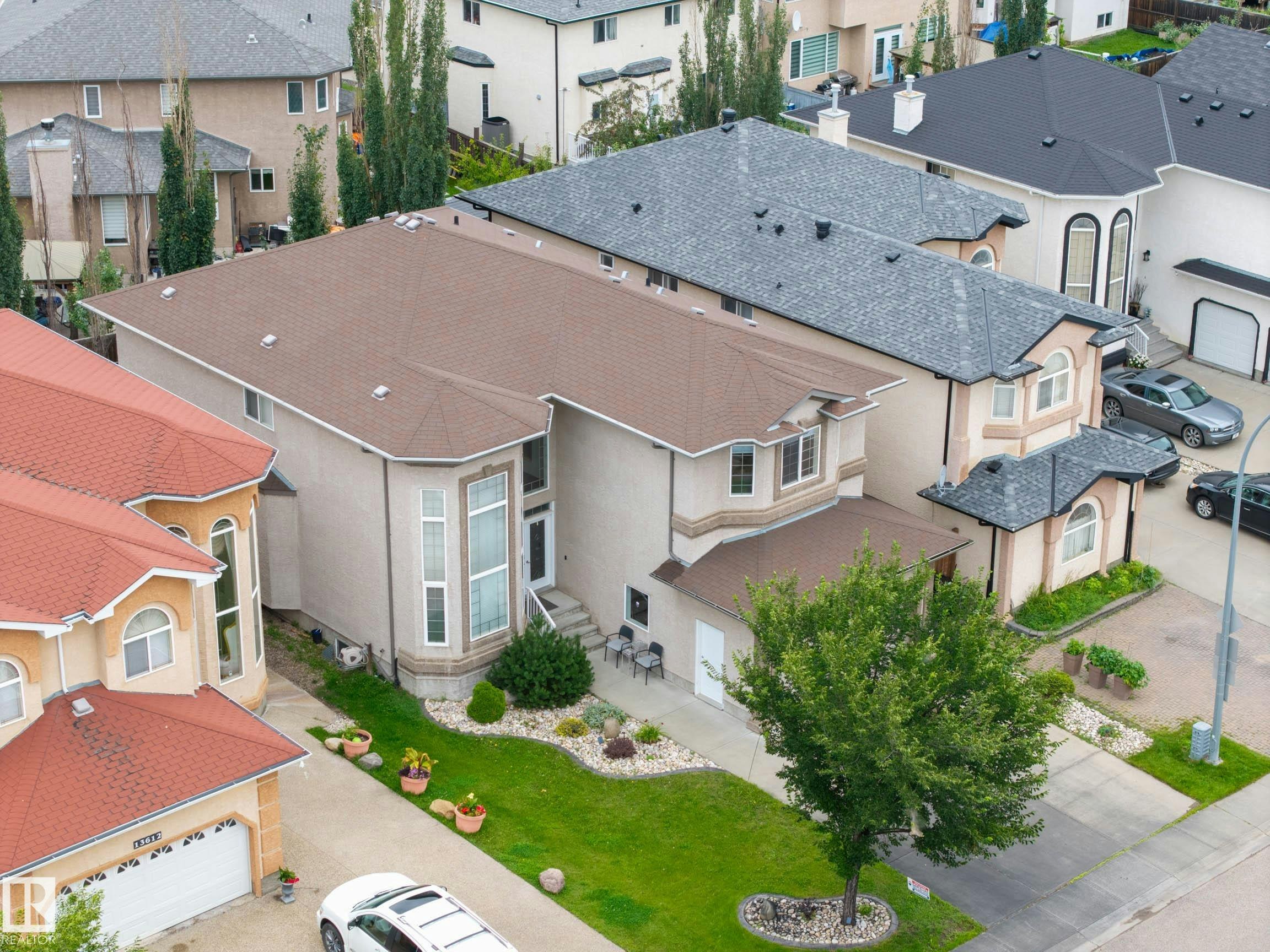 13608 160 Avenue