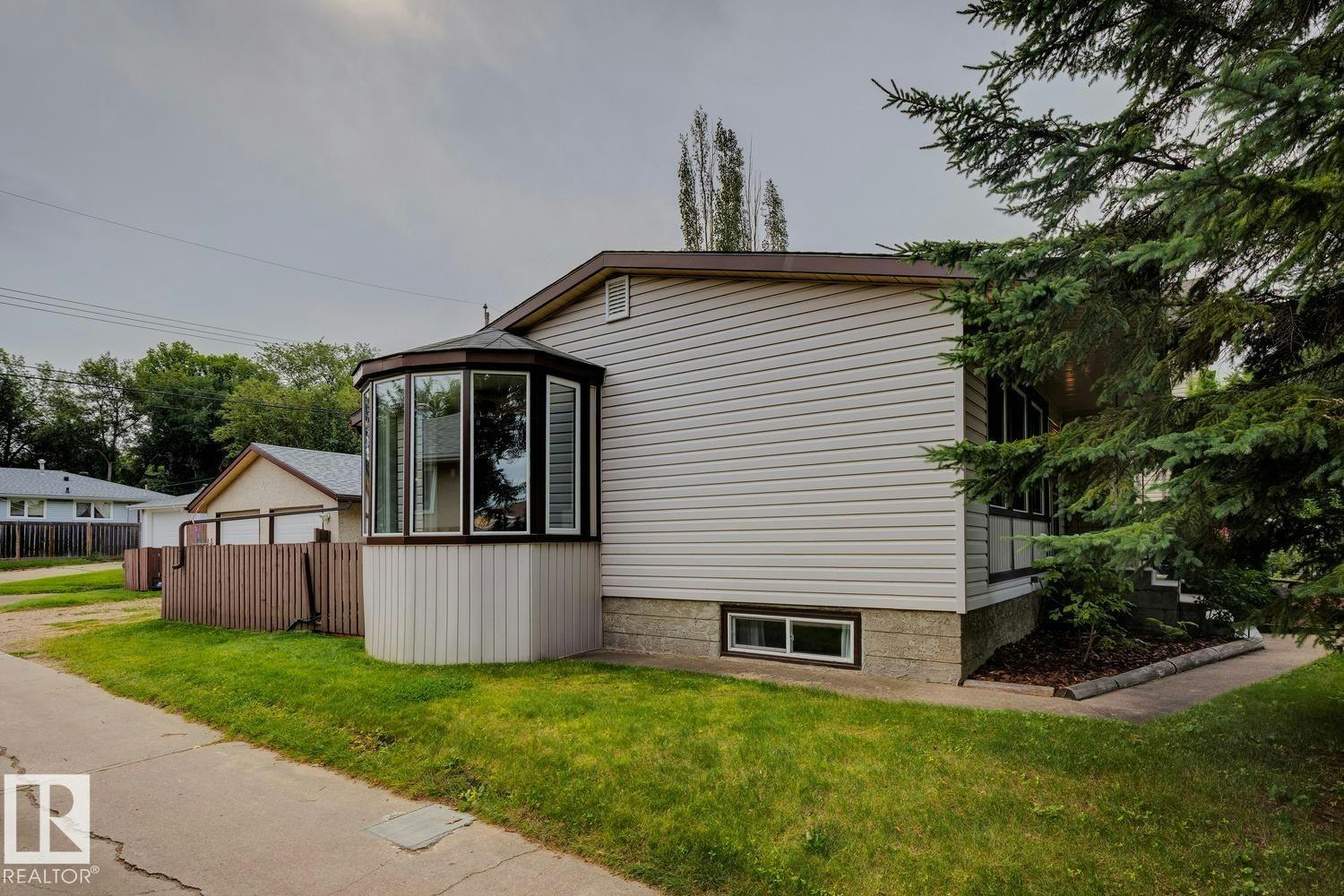 10151 71 Street, Edmonton, AB, T6A 2V6 - 34