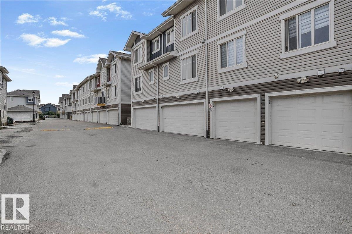 3-2905 141 Street, Edmonton, AB, T6W 3M4