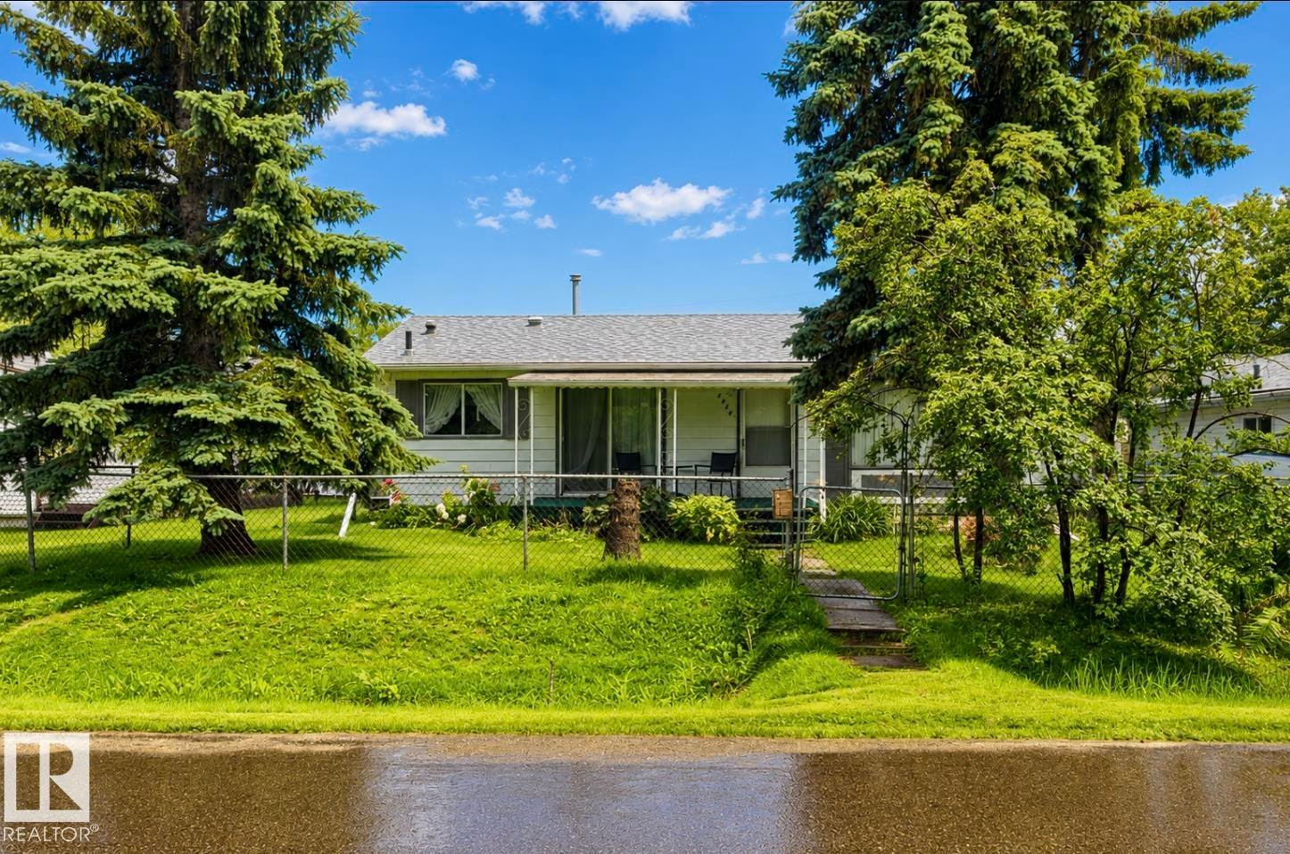 4924 56 Street, Rural Lac Ste. Anne County, AB, T5Z 3Y3