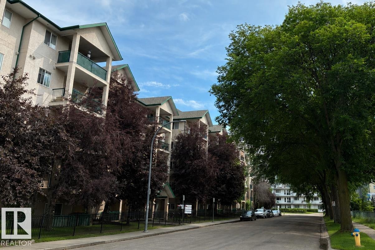 231-11325 83 Street, Edmonton, AB, T5B 4W5