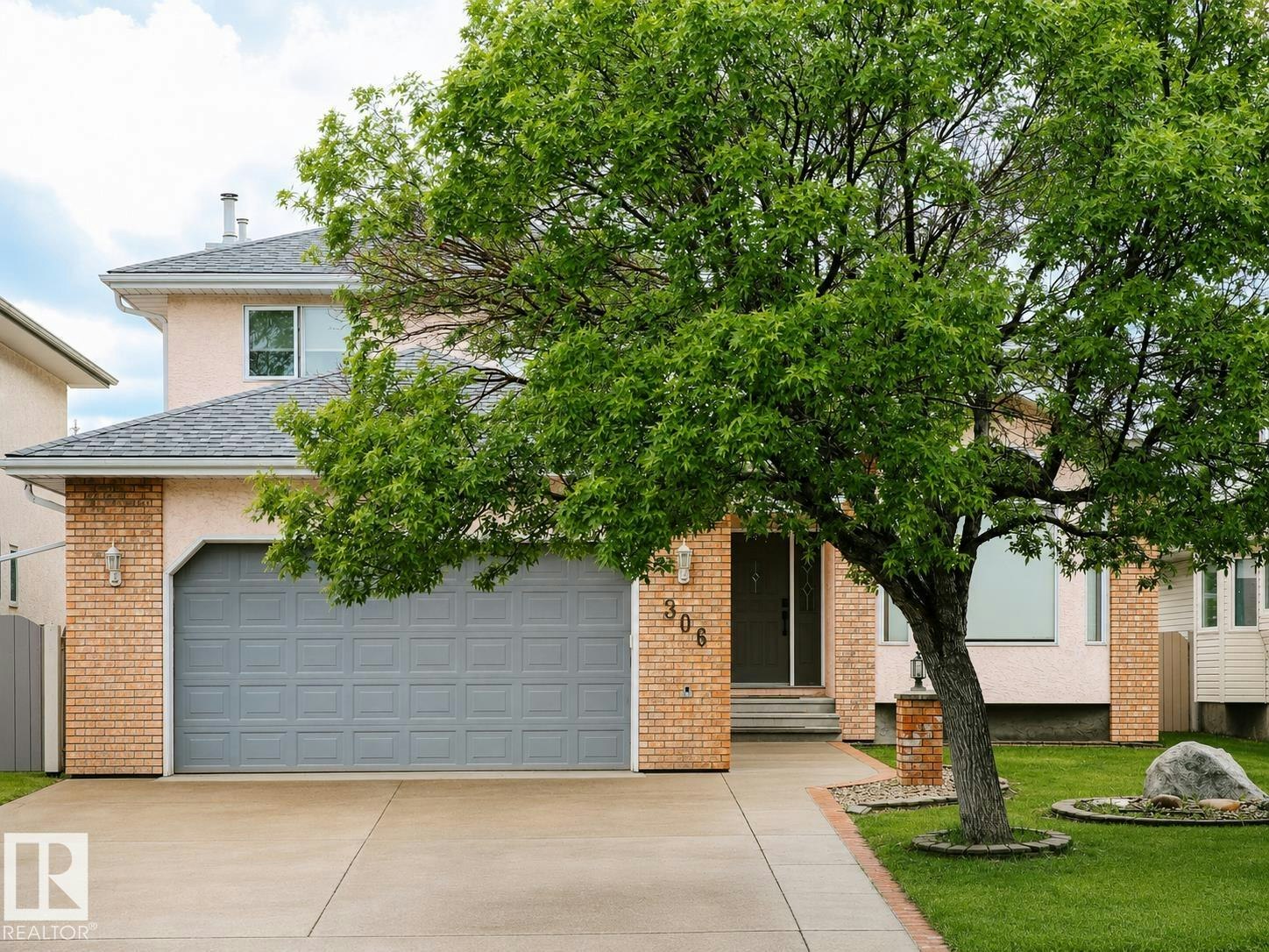 306 Twin Brooks Drive, Edmonton, AB, T6J 6S4