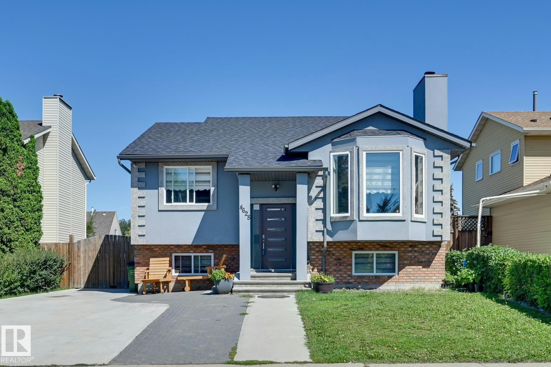 4628 37 Avenue, Edmonton, AB, T6L 3V1