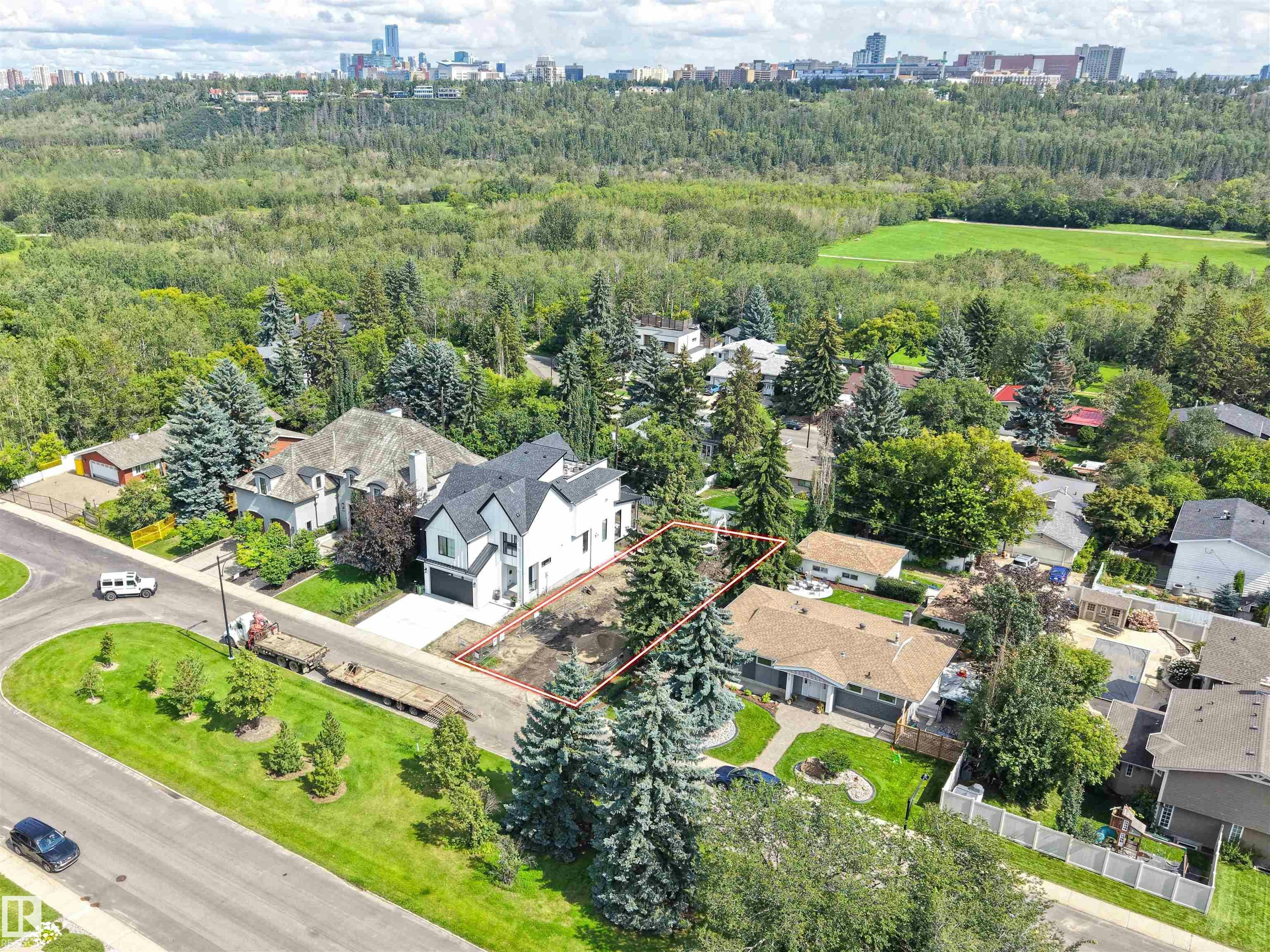 8203 134 Street, Edmonton, AB, T5R 0B2