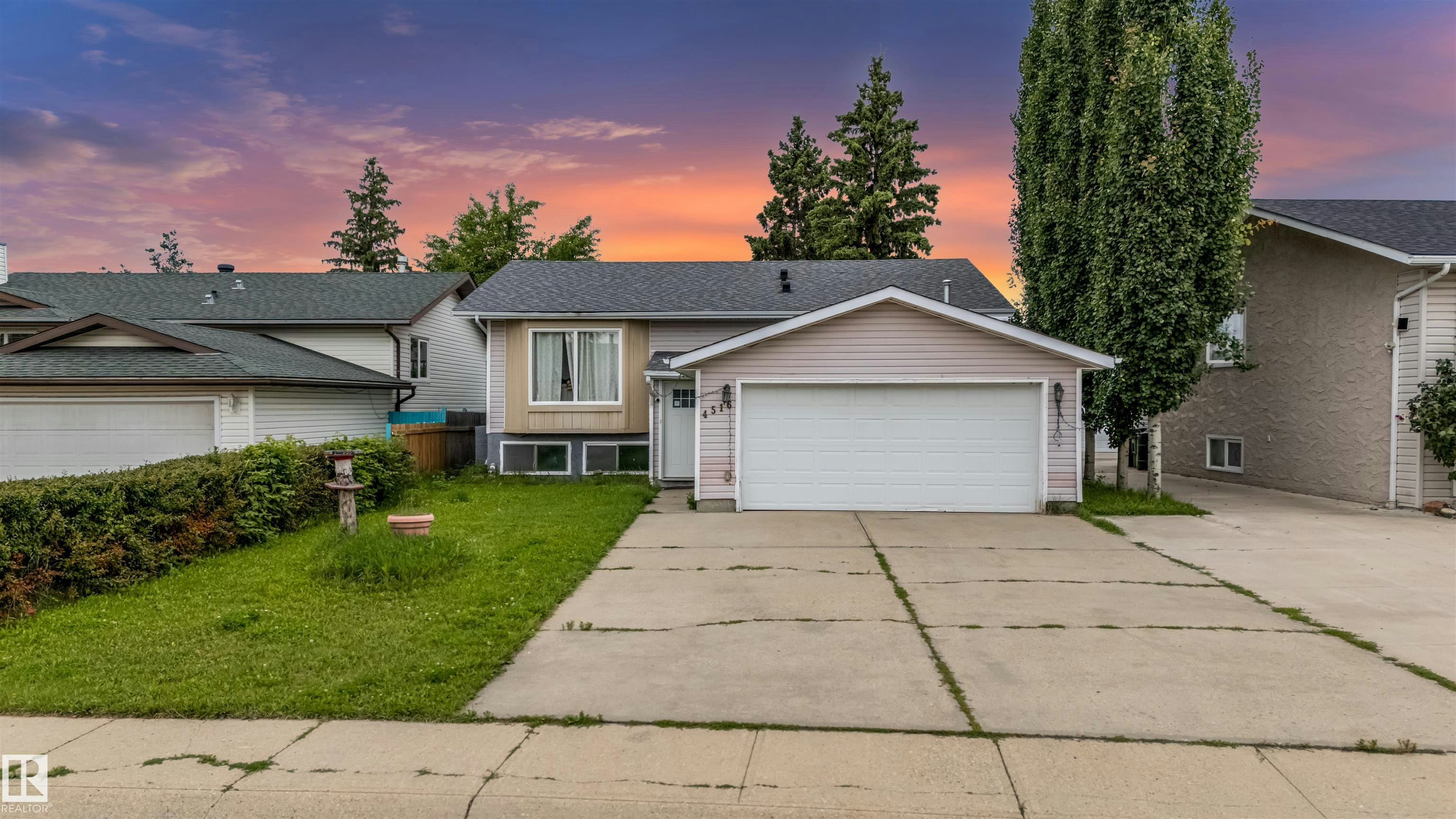 4516 18a Avenue NW, Edmonton, AB, T6T 2T2