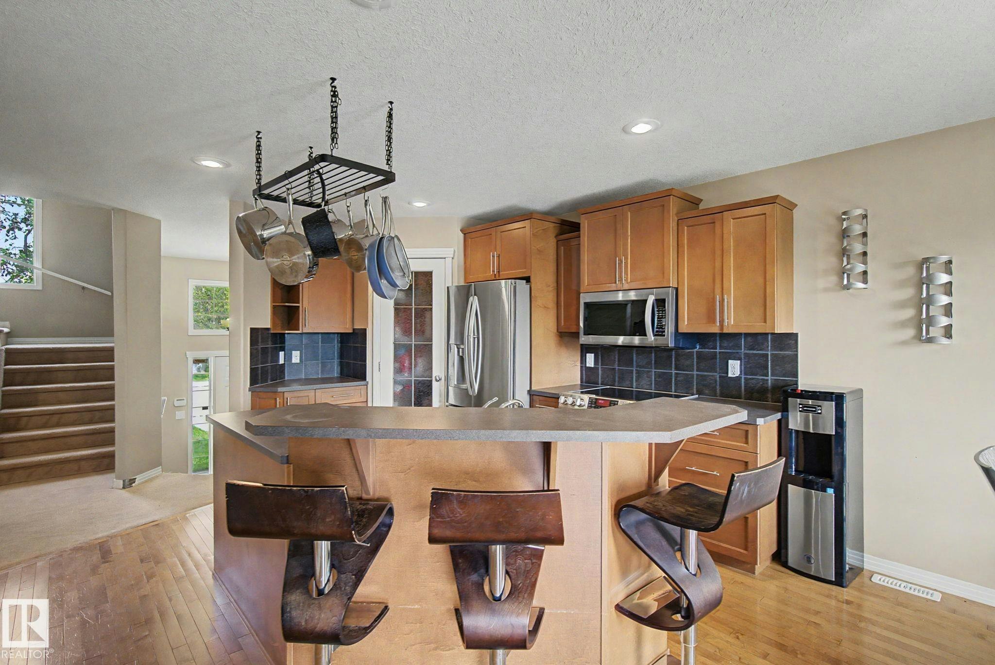 9935 155 Street, Edmonton, AB, T5P 2L3