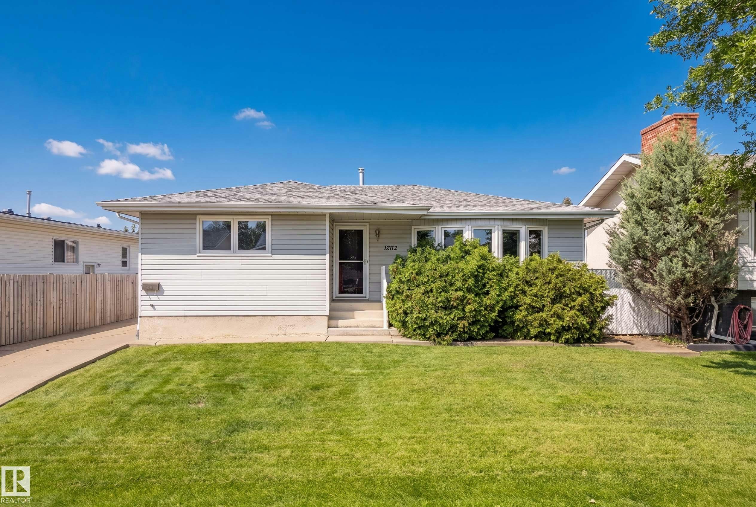 17312 105 Street, Edmonton, AB, T5X 3H4