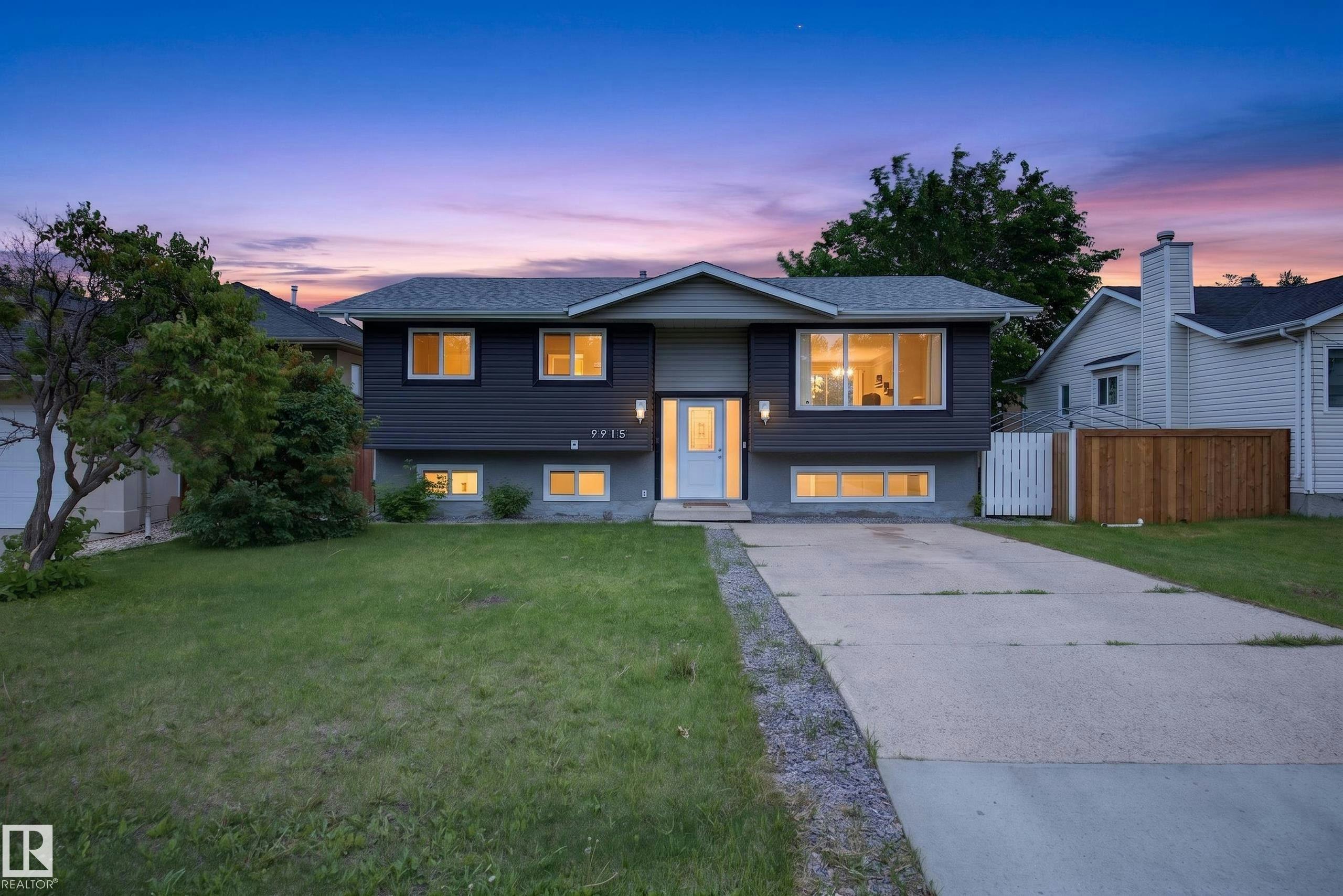 9915 154 Street, Edmonton, AB, T5P 2G8
