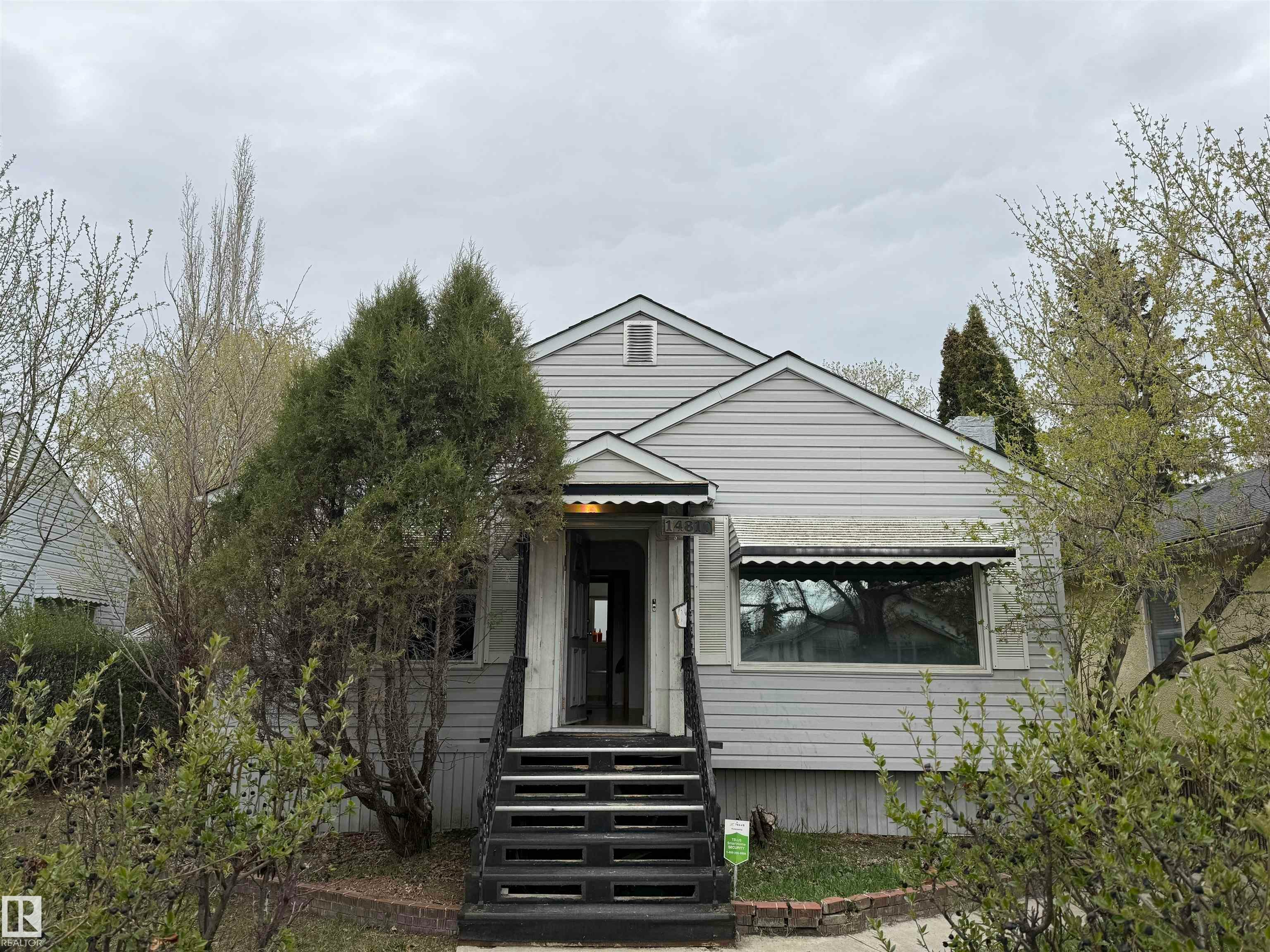 14810 104 Avenue, Edmonton, AB, T5N 0X7