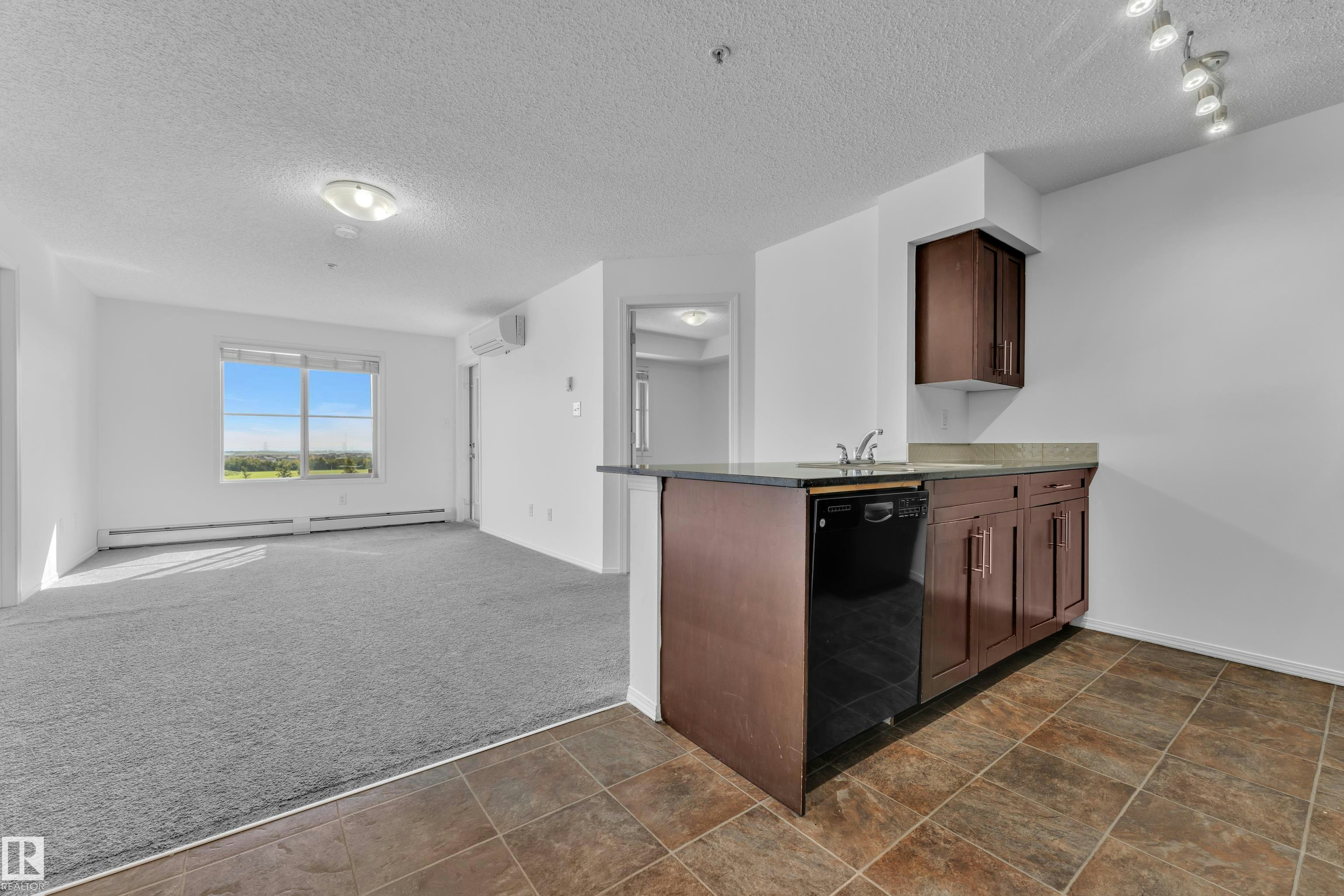 323-274 Mcconachie Drive, Edmonton, AB, T5Y 3N4