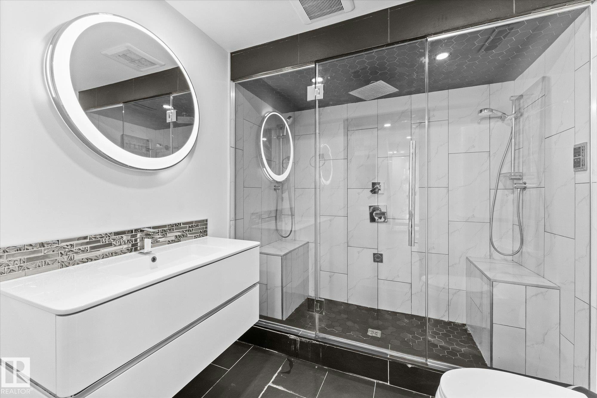 11124 110a Avenue, Edmonton, AB, T5H 1K1 - 46