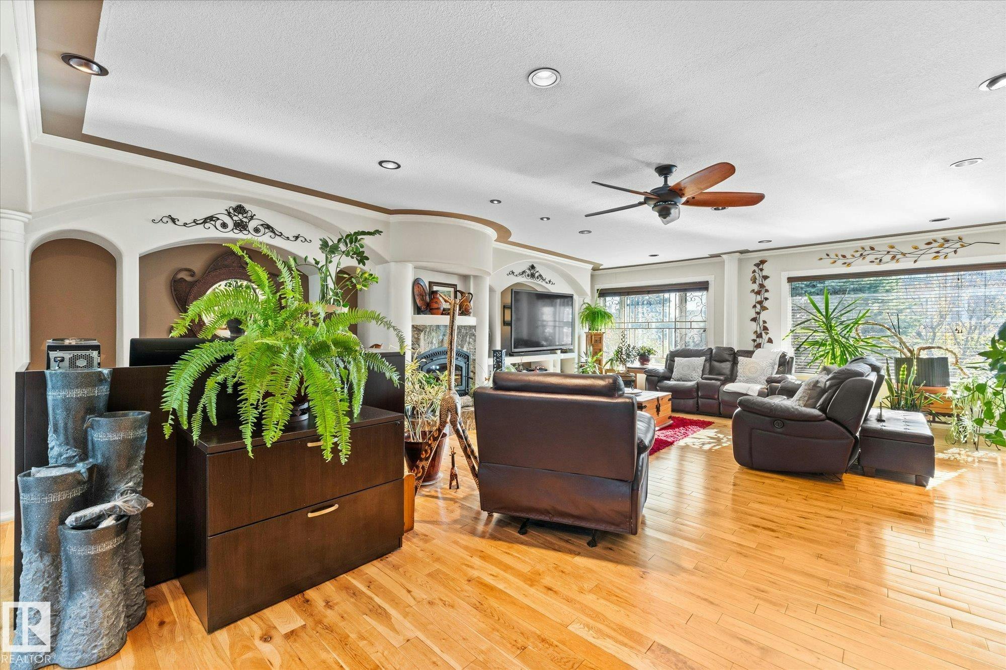 11124 110a Avenue, Edmonton, AB, T5H 1K1 - 19