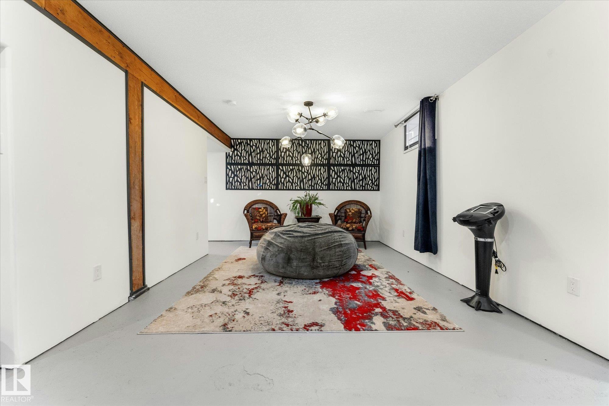 11124 110a Avenue, Edmonton, AB, T5H 1K1 - 53