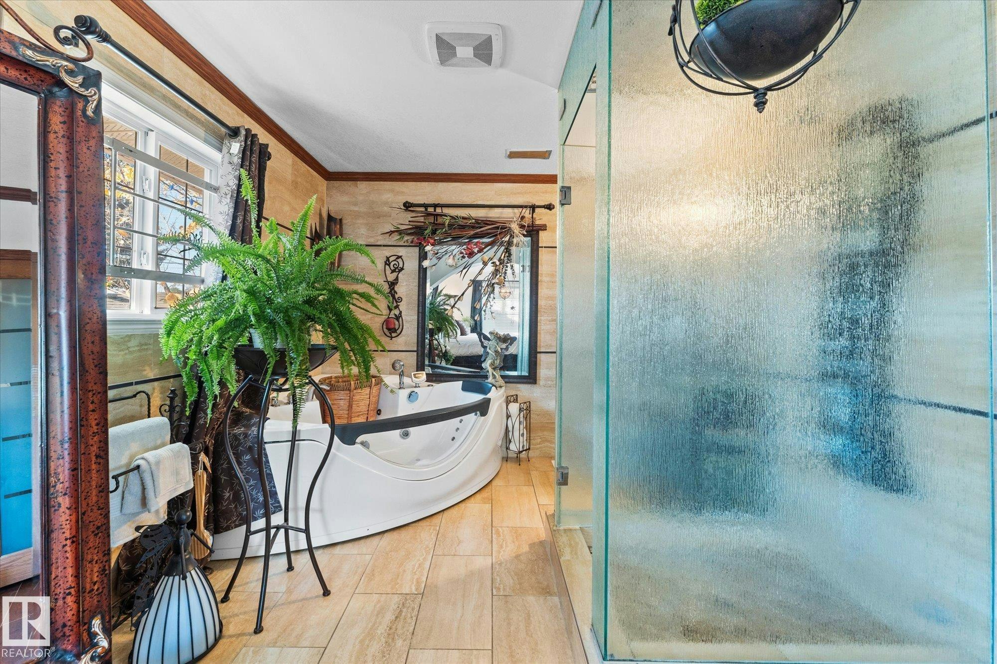 11124 110a Avenue, Edmonton, AB, T5H 1K1 - 31