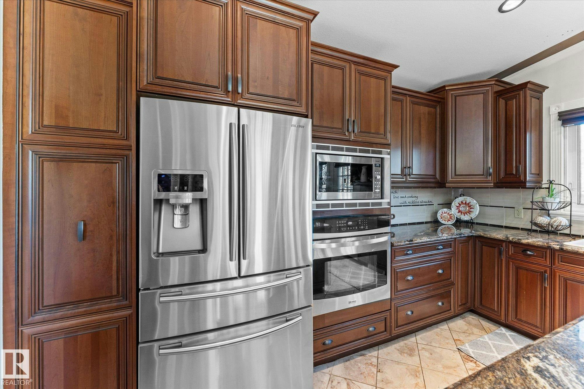 11124 110a Avenue, Edmonton, AB, T5H 1K1 - 25