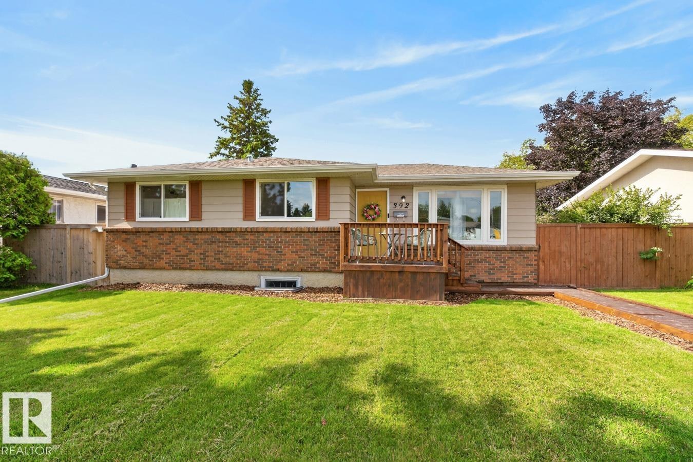 392 Lee Ridge Road, Edmonton, AB, T6K 0N7