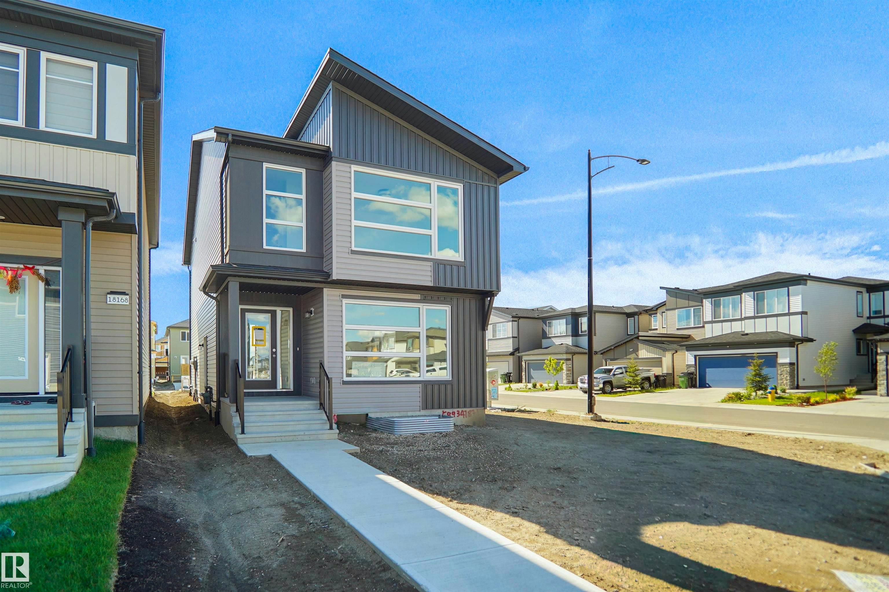 1004 14 Avenue, Edmonton, AB, T6T 2X1