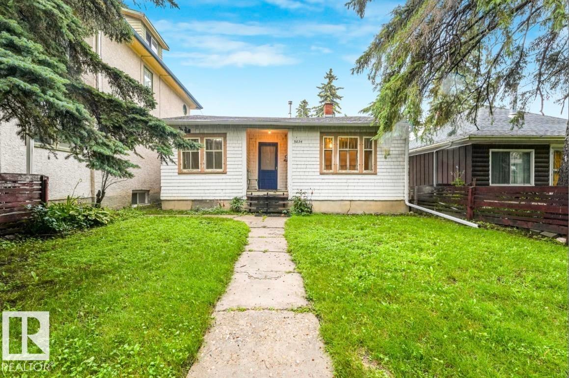 9824 91 Avenue, Edmonton, AB, T6E 2T6
