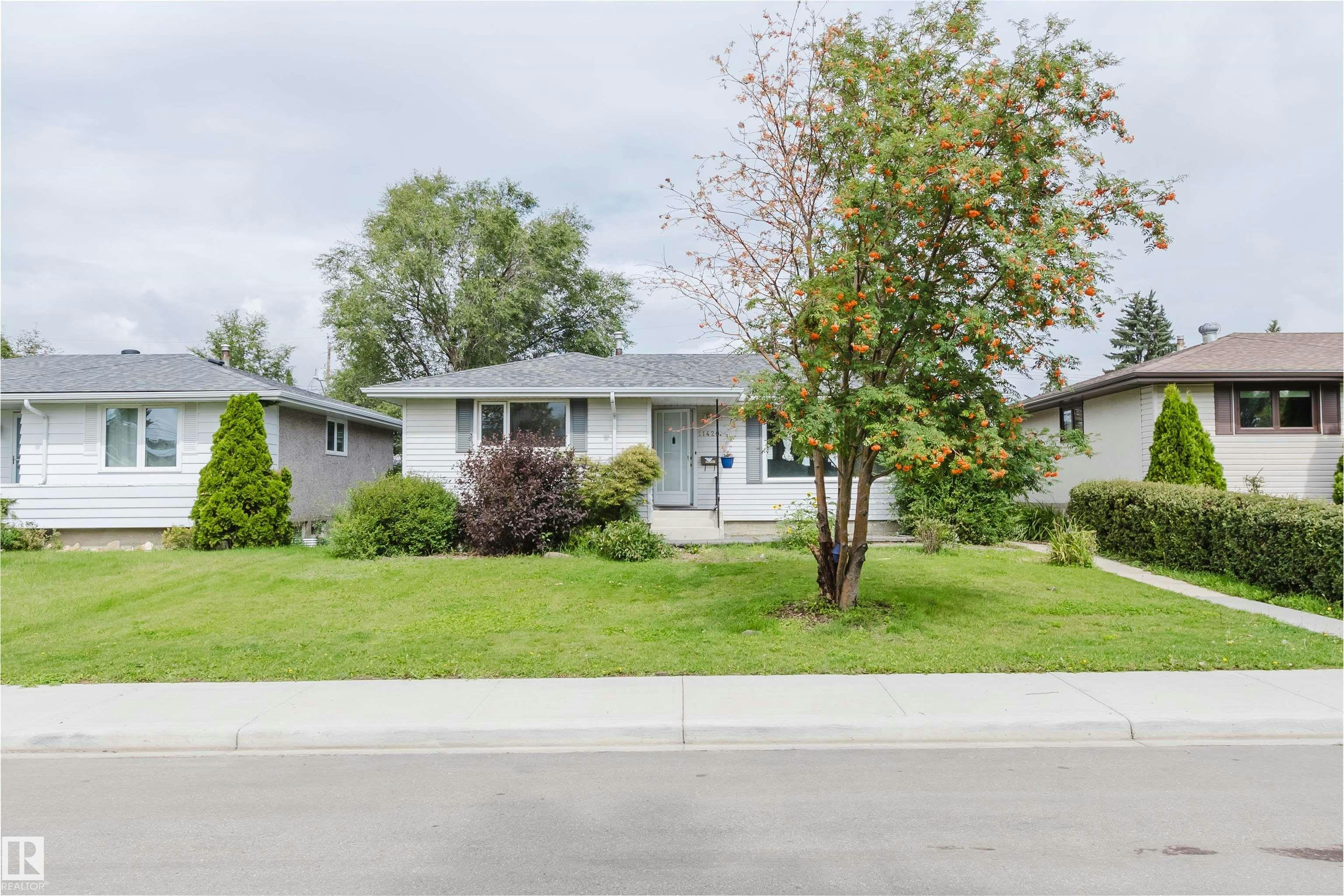 11420 46 Avenue, Edmonton, AB, T6H 0A5