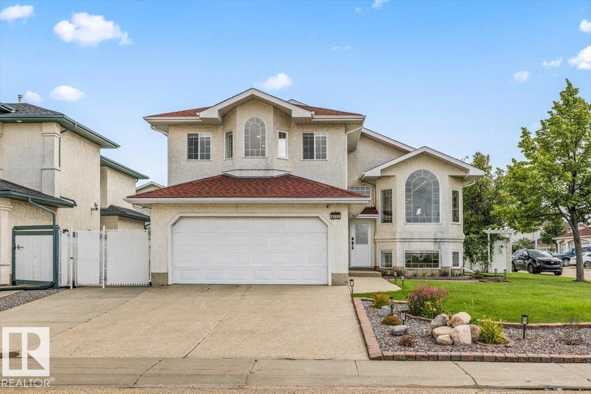 8731 160a Avenue, Edmonton, AB, T5Z 3K4